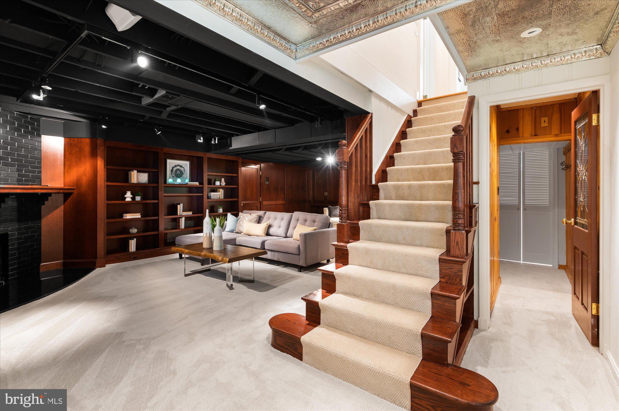 KENWOOD - Residential