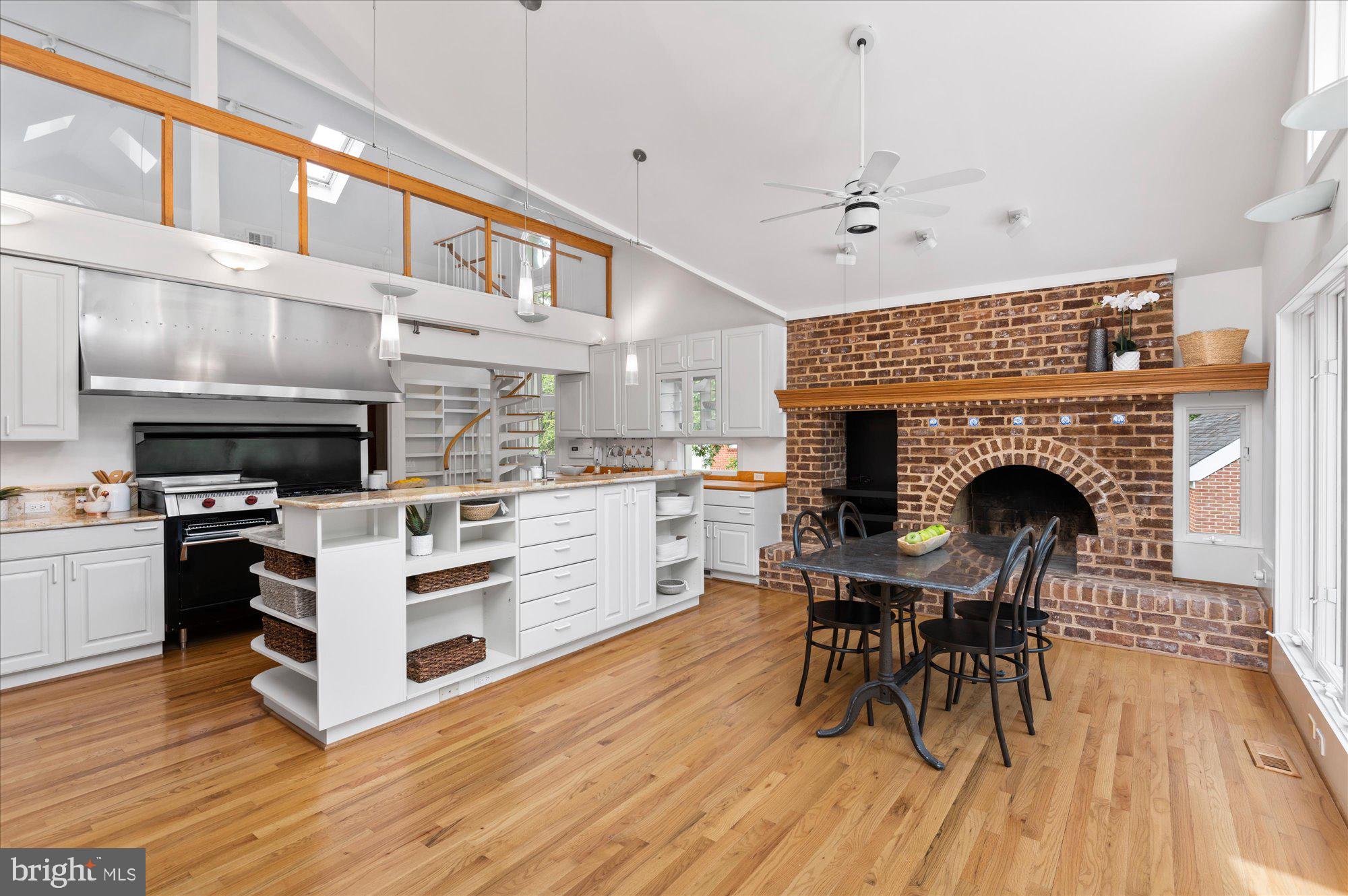 KENWOOD - Residential