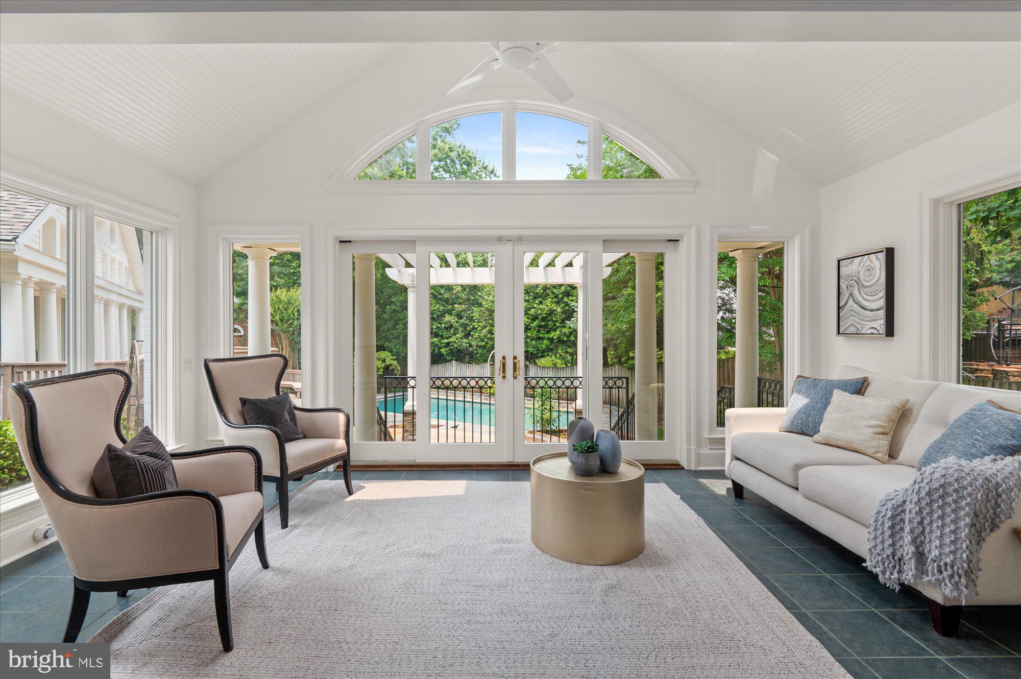 KENWOOD - Residential