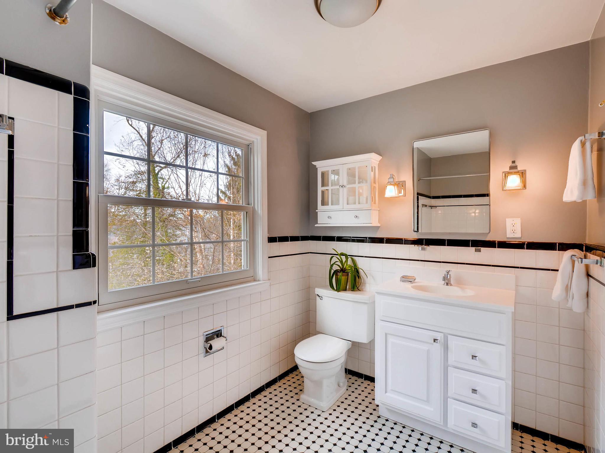 LAKEHURST - Residential