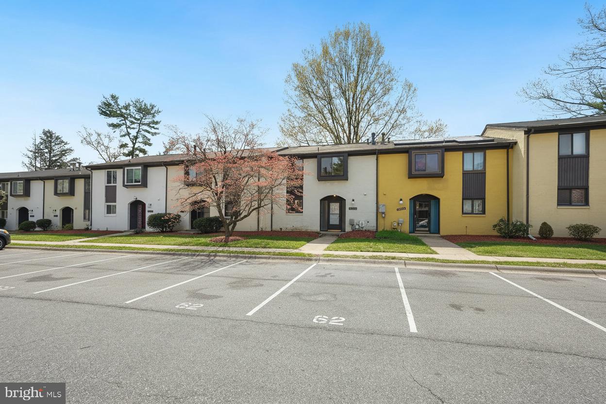 19062 MONTGOMERY VILLAGE