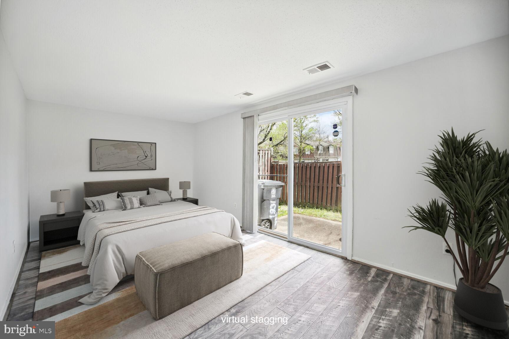 1931 VILLAGE GREEN DRIVE U-203