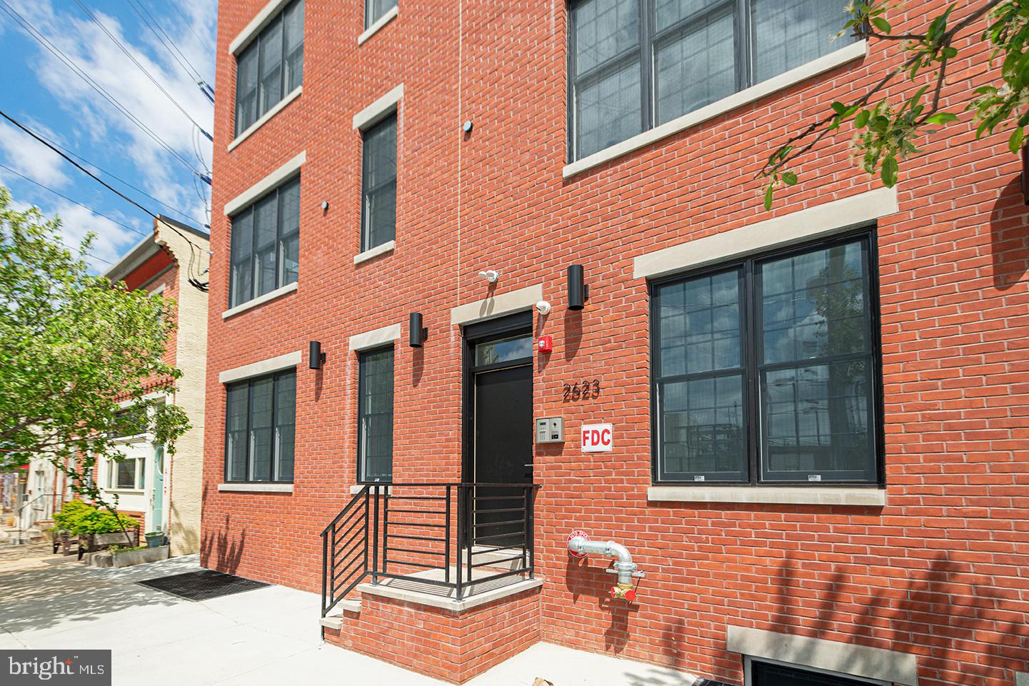 GRADUATE HOSPITAL - Residential Lease