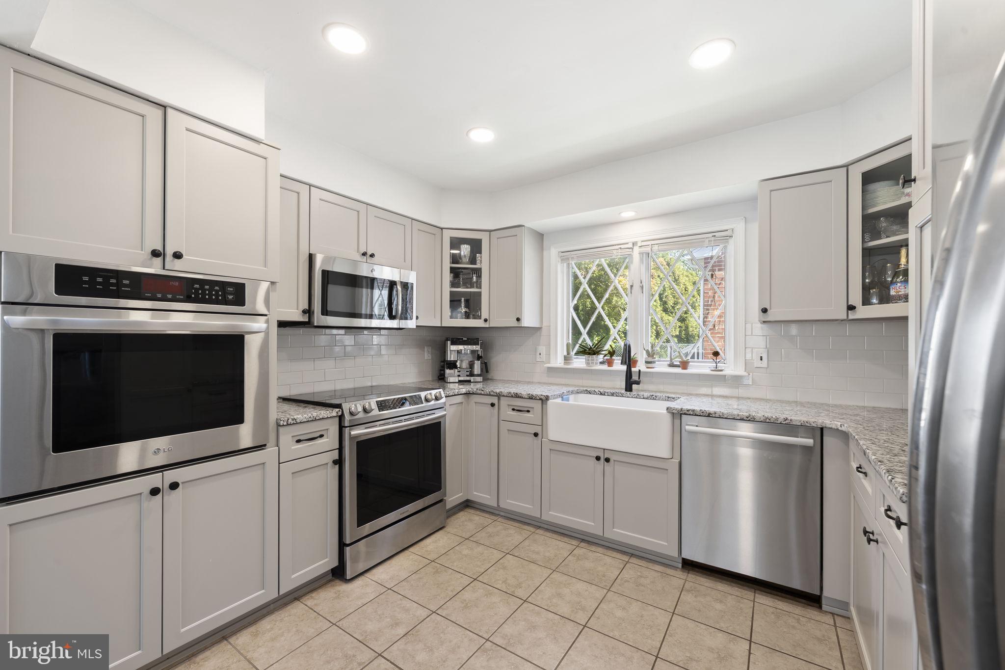 LYNNWOOD - Residential