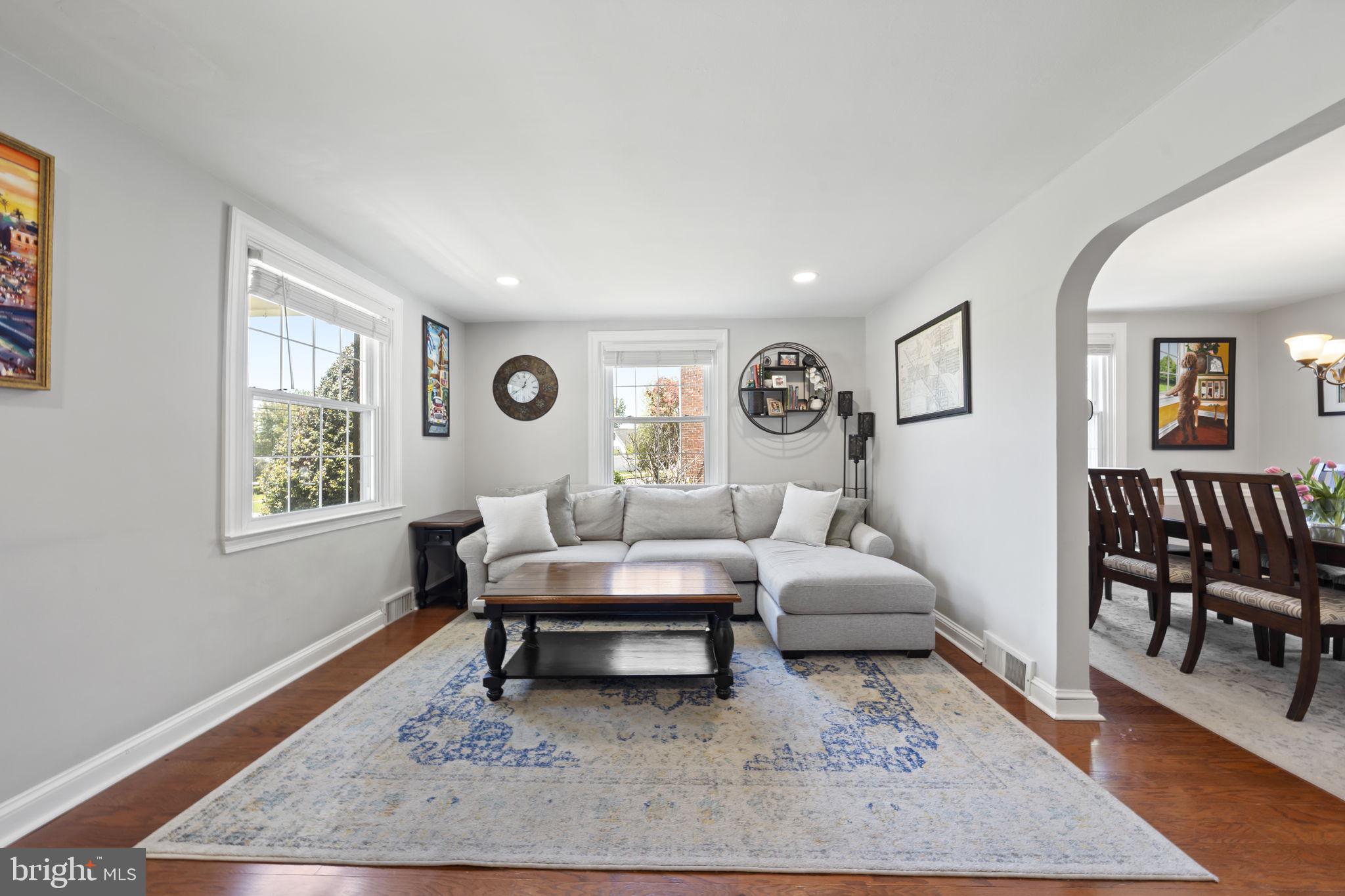 LYNNWOOD - Residential