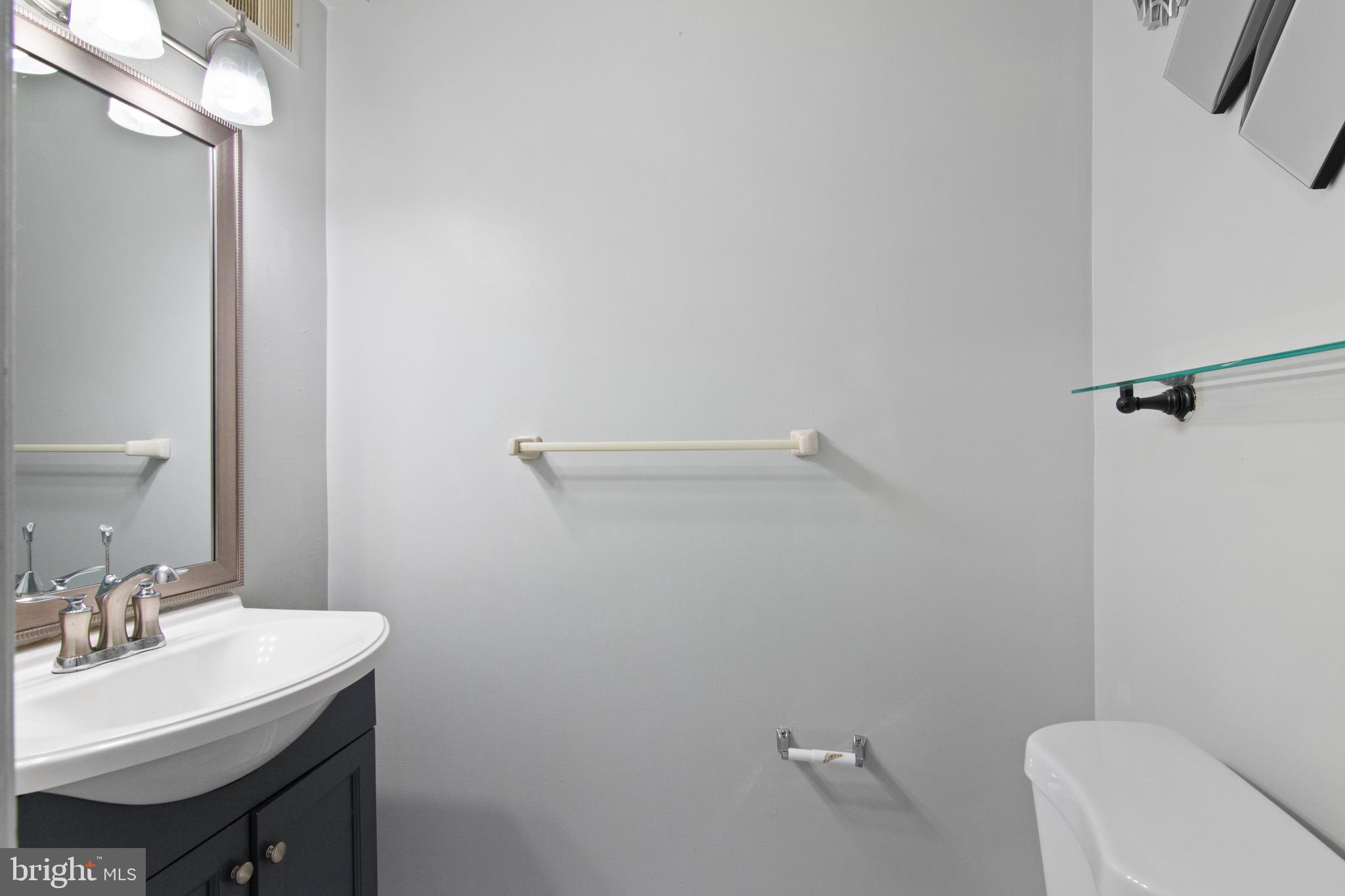 LONDON WOODS - Residential Lease