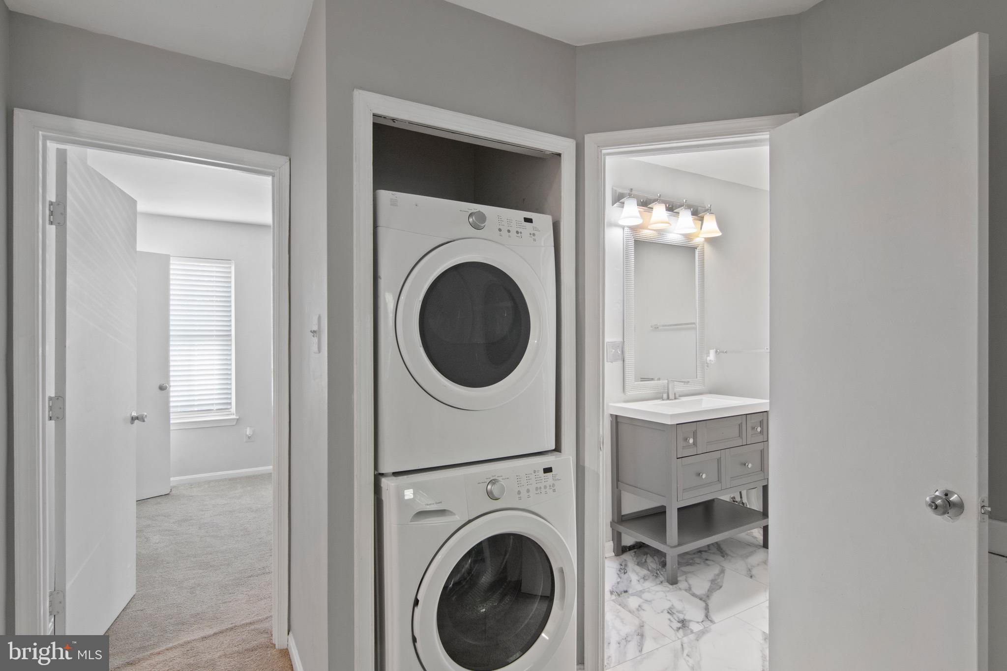 LONDON WOODS - Residential Lease