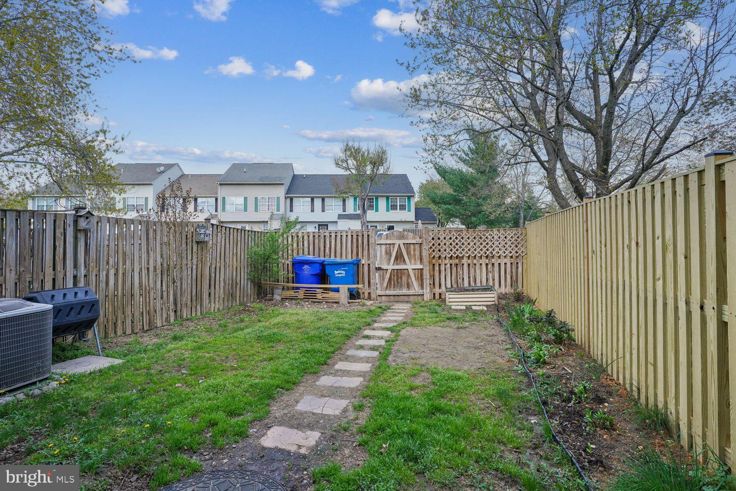 6091 RED SQUIRREL PLACE