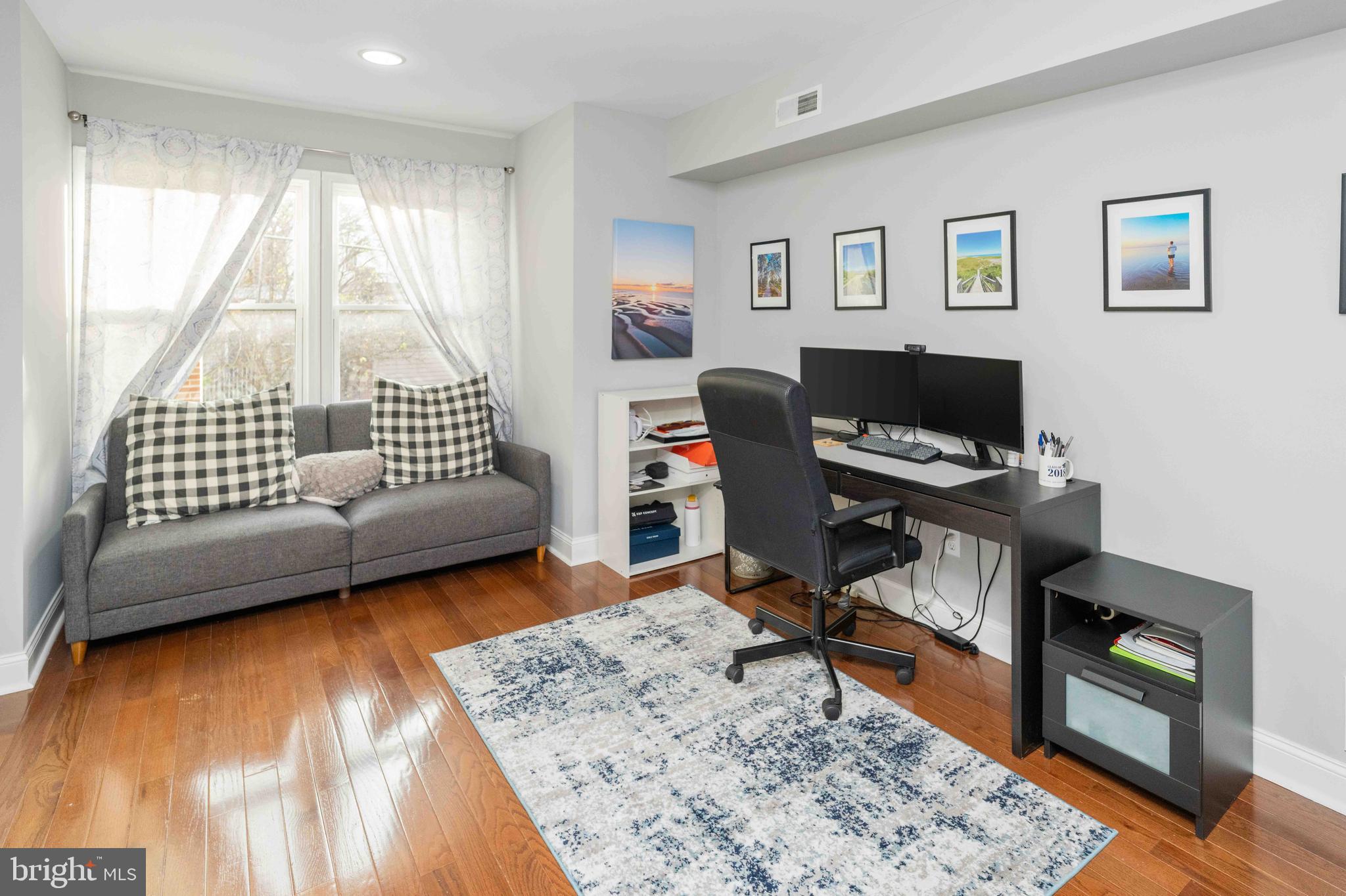 HAWTHORNE - Residential