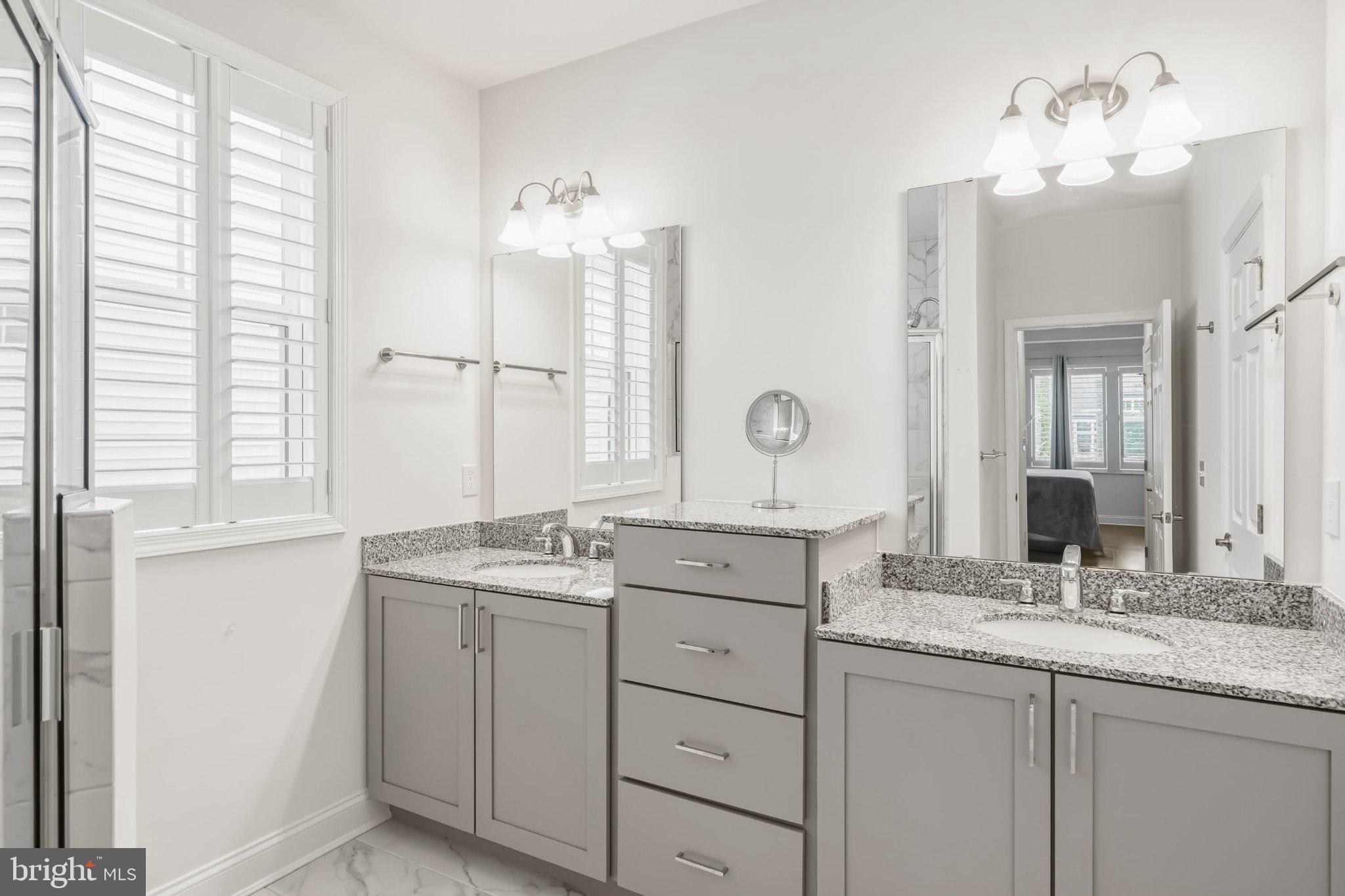 ARBOR-LYN - Residential