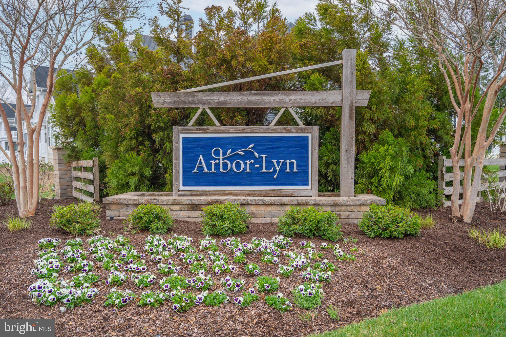 ARBOR-LYN - Residential