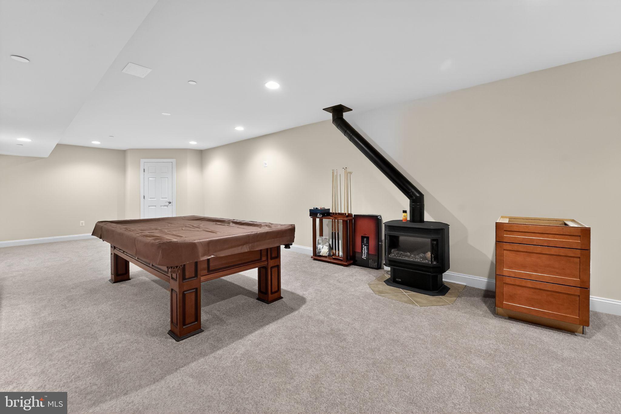 ROLLING ACRES - Residential