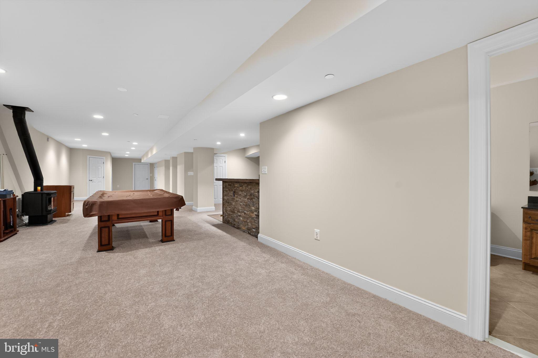 ROLLING ACRES - Residential