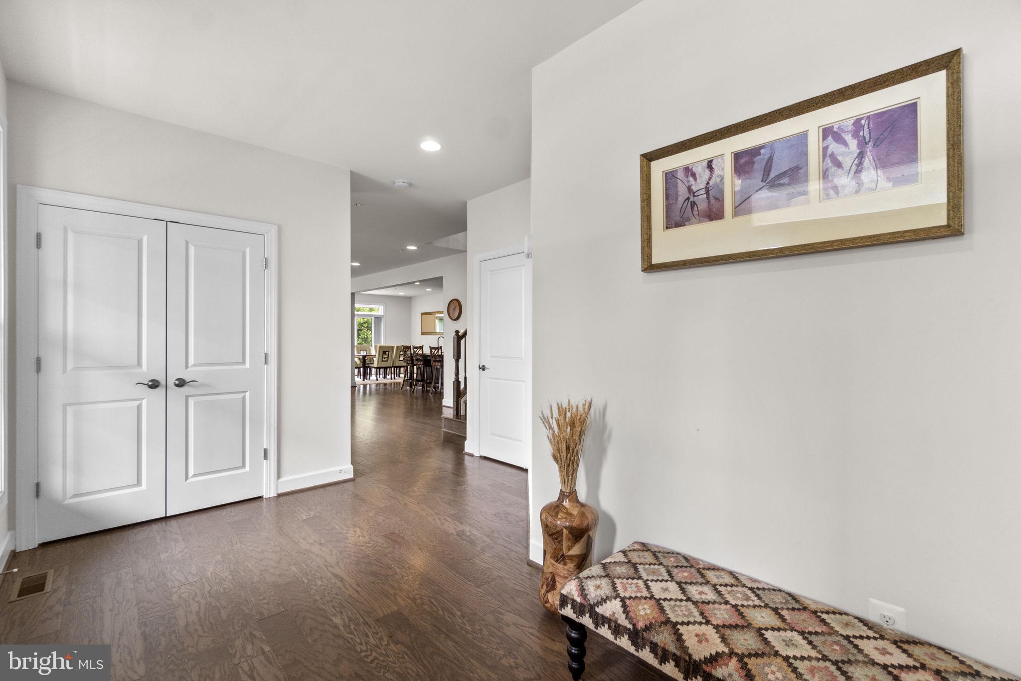 2726 W END CIRCLE