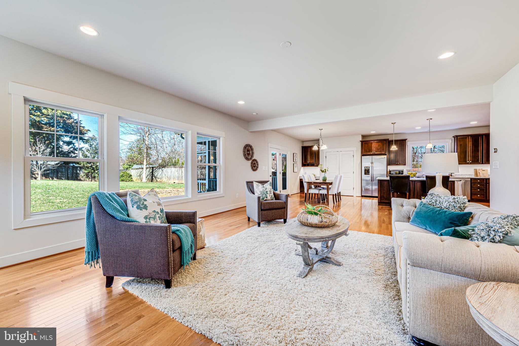 PIMMIT HILLS - Residential