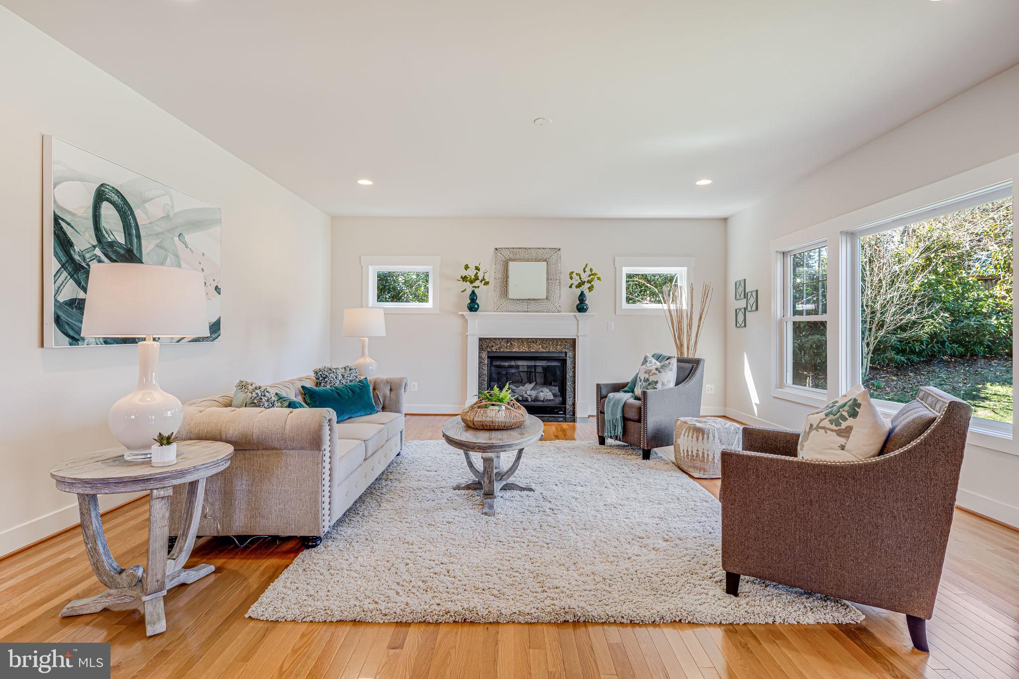 PIMMIT HILLS - Residential