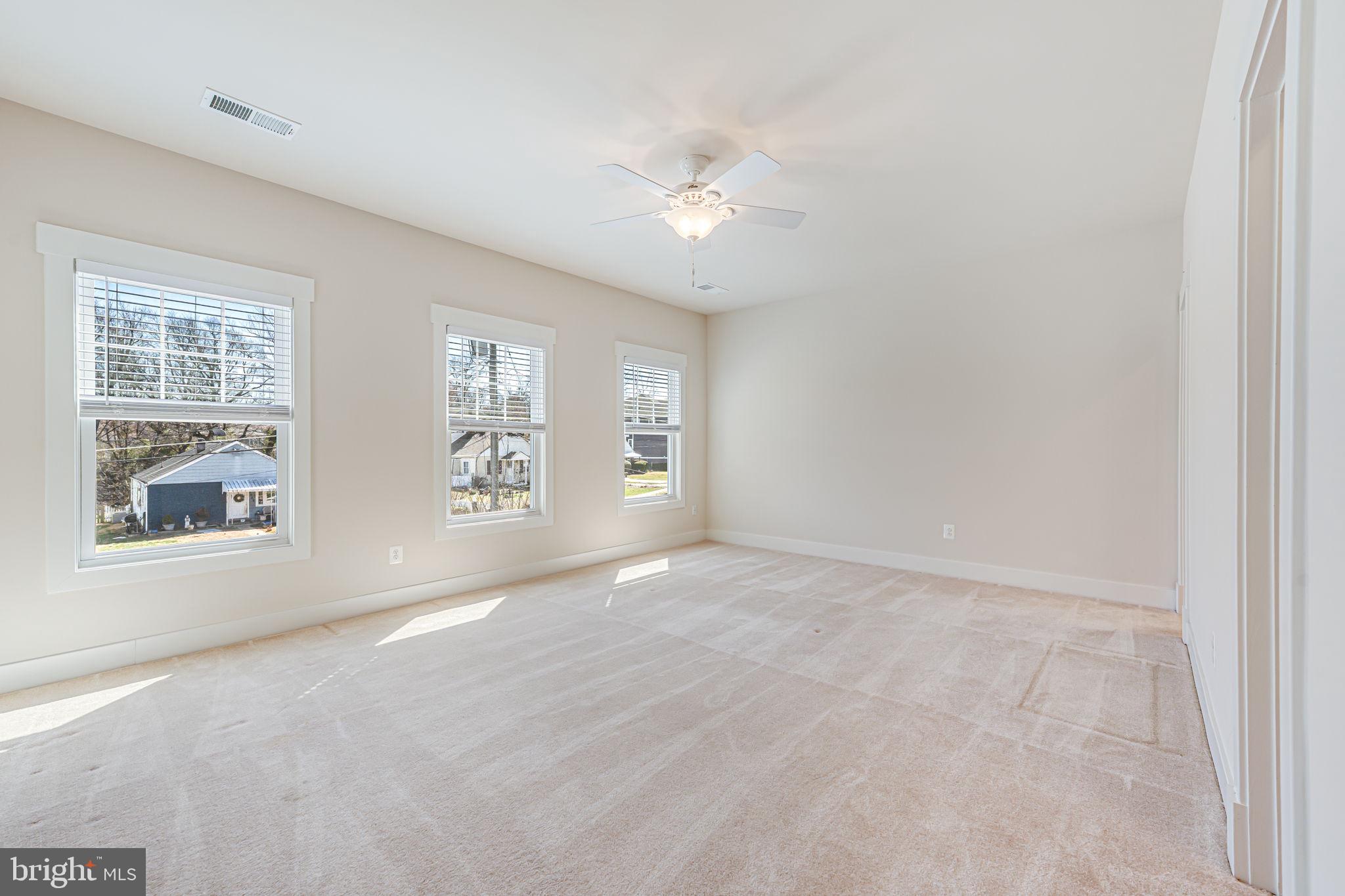 PIMMIT HILLS - Residential