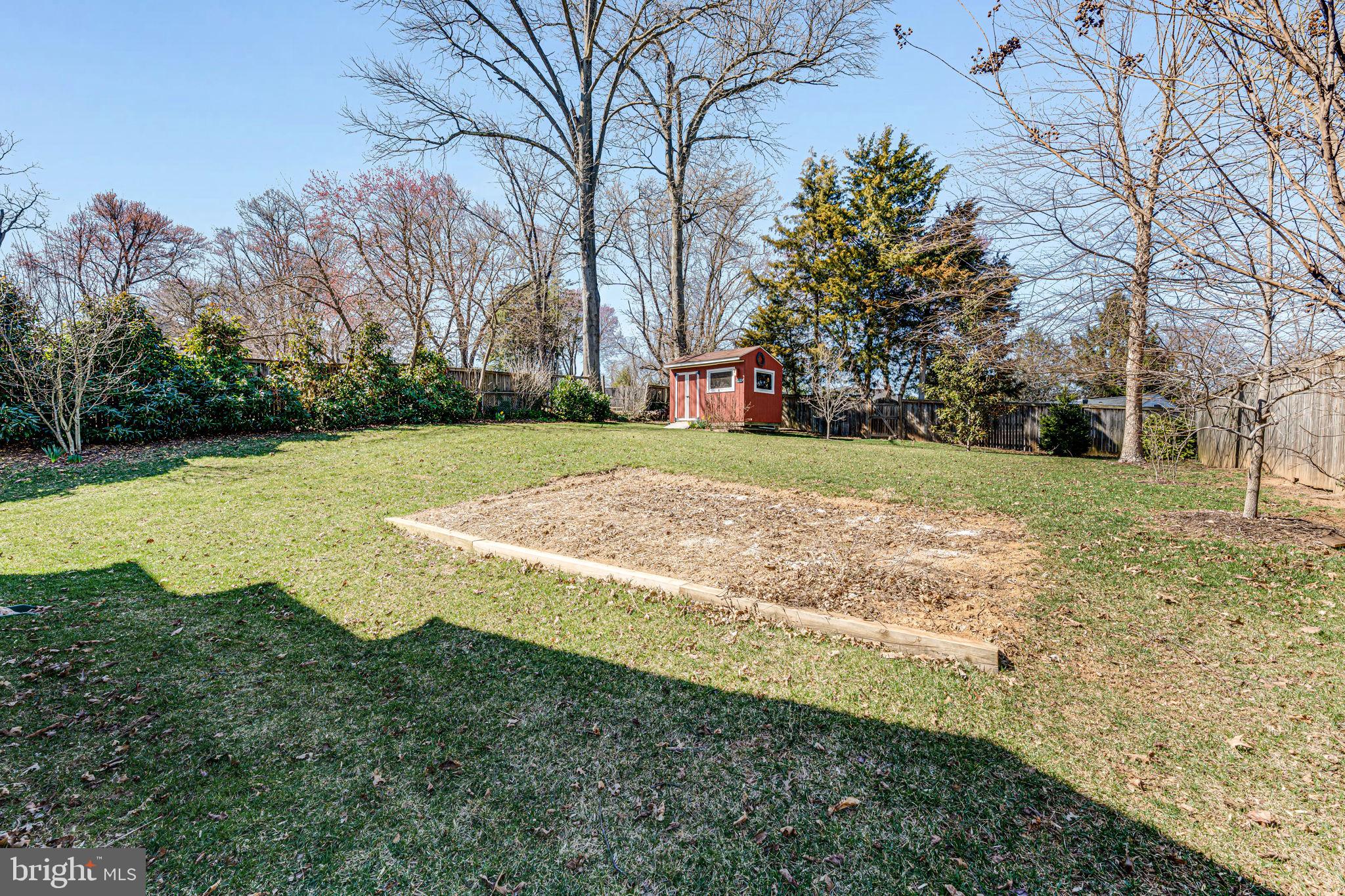 PIMMIT HILLS - Residential