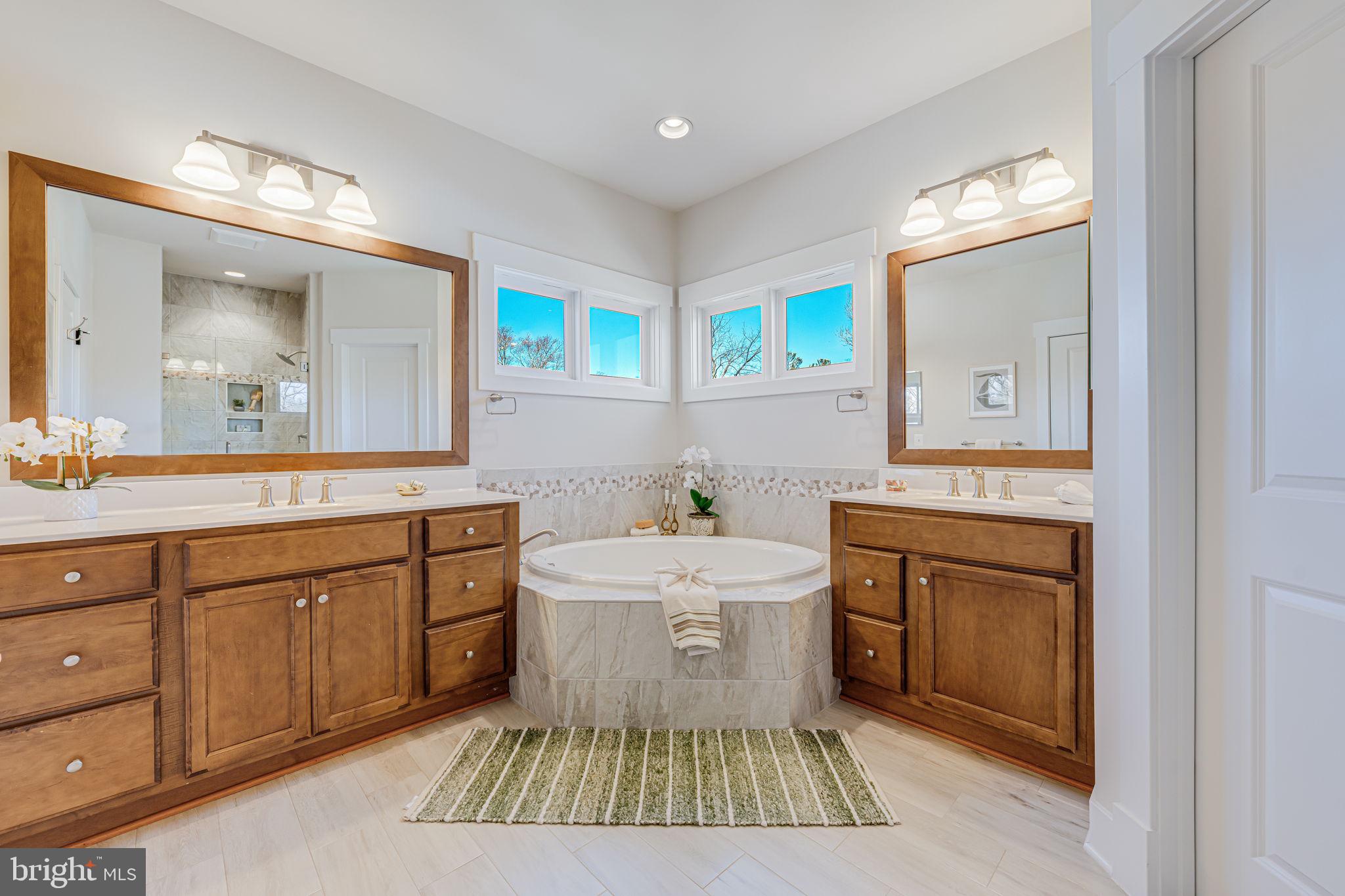 PIMMIT HILLS - Residential