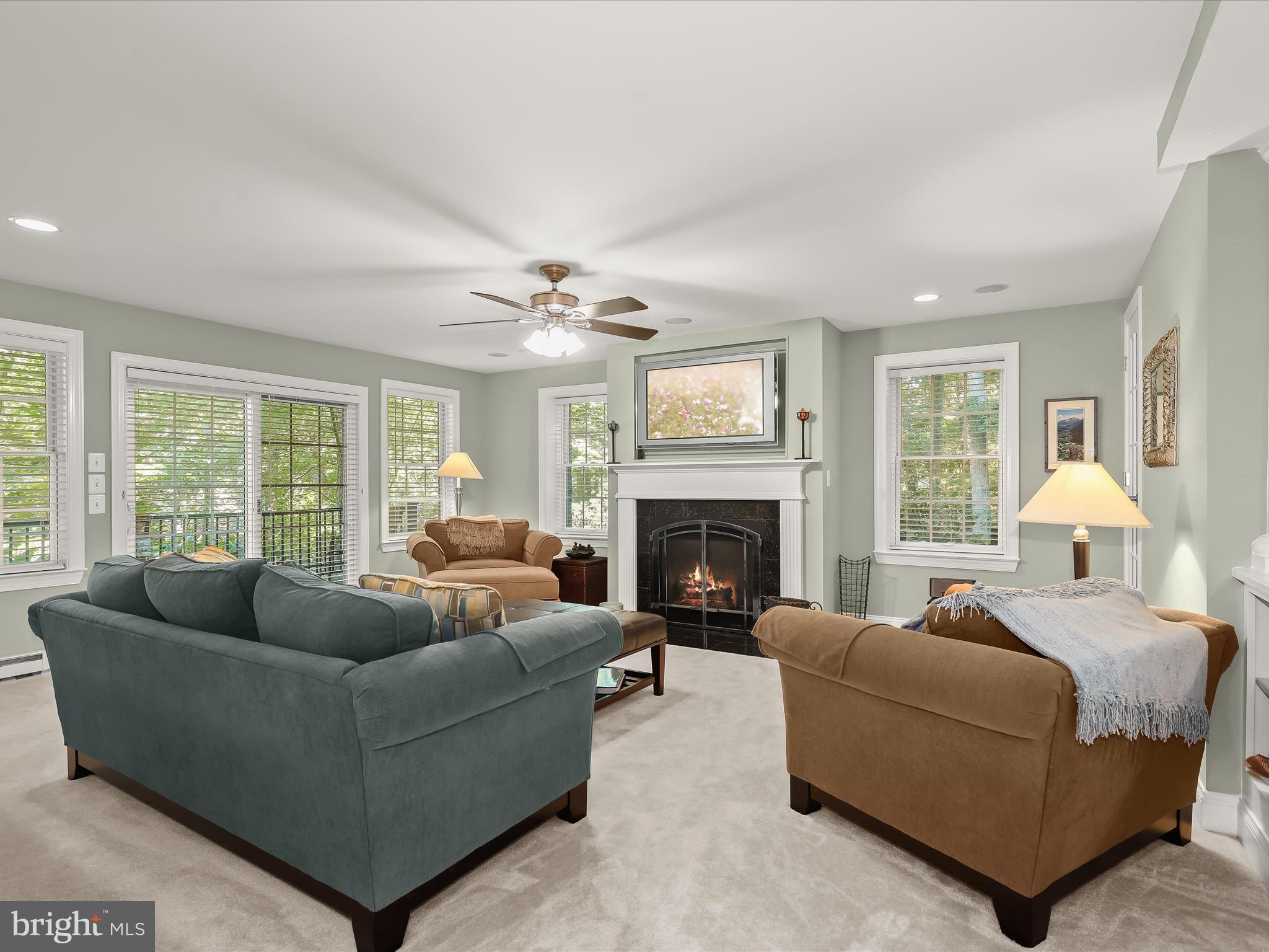 HARBOUR GLEN - Residential