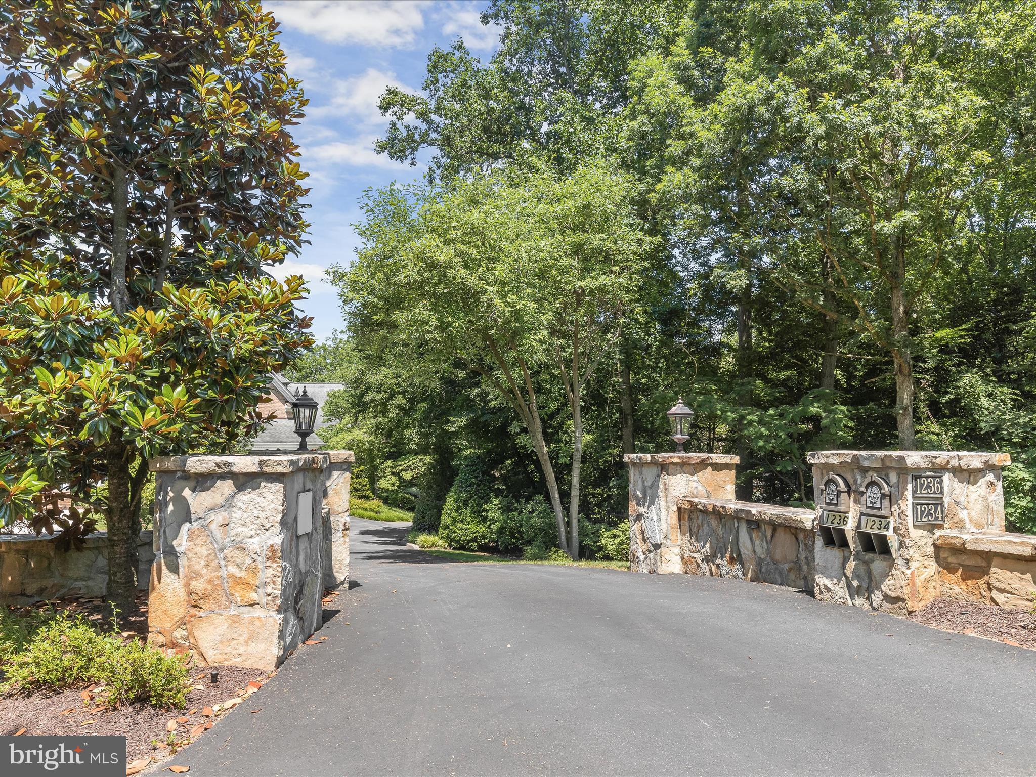 HARBOUR GLEN - Residential