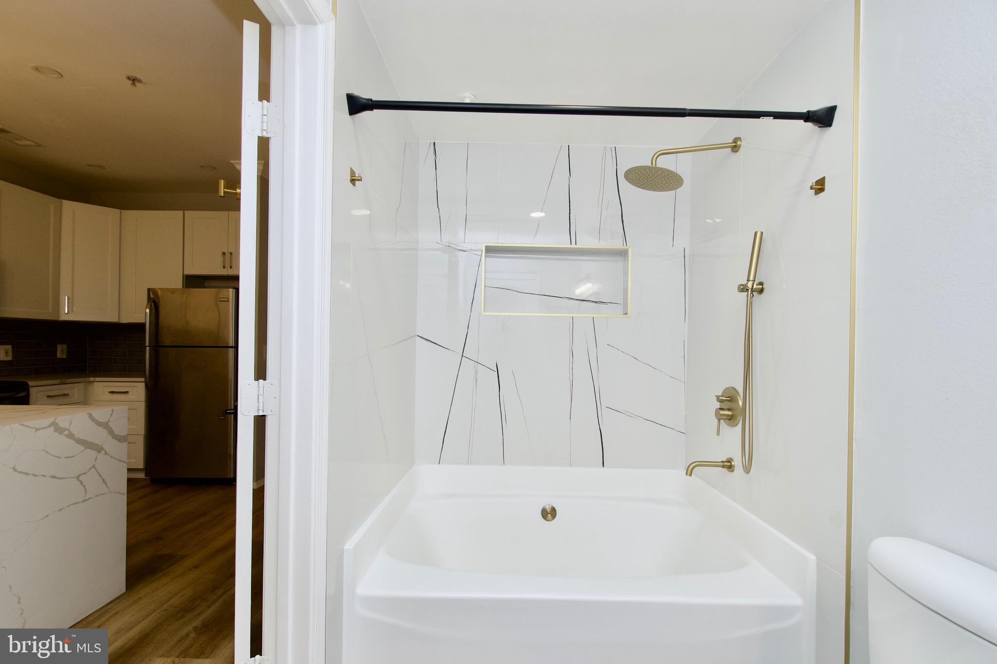 HIGH POINTE AT JEFFERSON - Residential