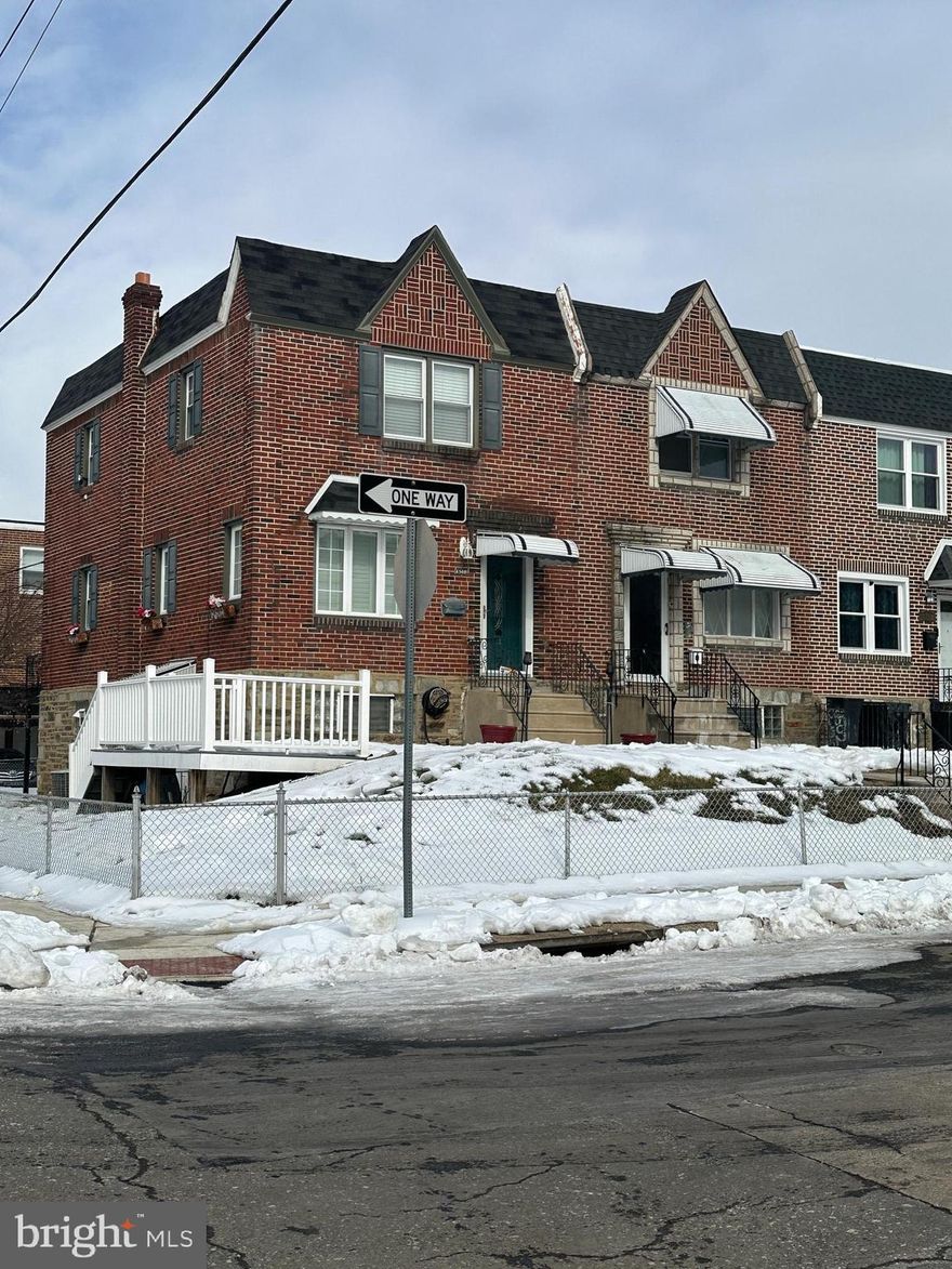 Rare opportunity to own a beautifully newly renovated home in the heart of Mayfair. This move-in-ready property features a brand-new kitchen and a bright, open layout. Step into a sun-filled living room that flows seamlessly into a spacious dining area, complete with sliding doors leading to an expansive deck—perfect for indoor-outdoor living and entertaining.
The second floor offers three bedrooms and a full bathroom. The spacious primary bedroom includes his-and-her closets for added convenience. The finished basement provides additional living space with a cozy fireplace and a powder room, along with direct walk-out access to the exterior—ideal for all weather conditions.
Conveniently located near shopping, dining, school, parks and transportation. Schedule your showing today—this one won’t last! Serious, pre-approval buyer only!