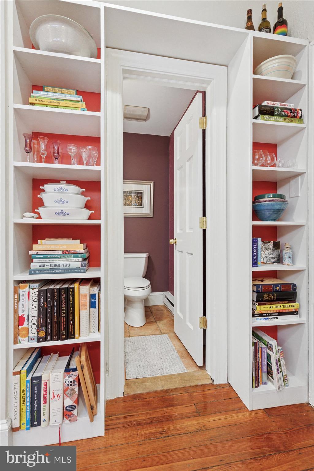 CHESTNUT HILL - Residential