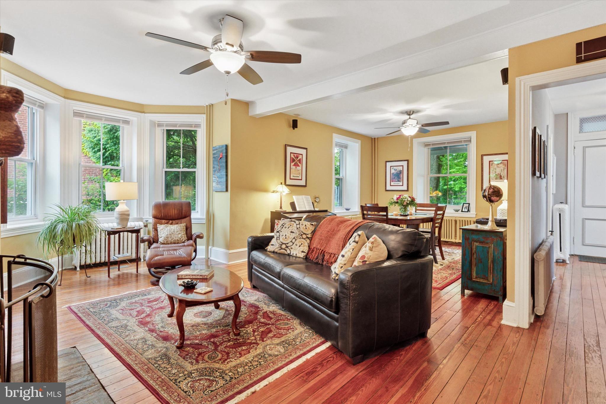 CHESTNUT HILL - Residential