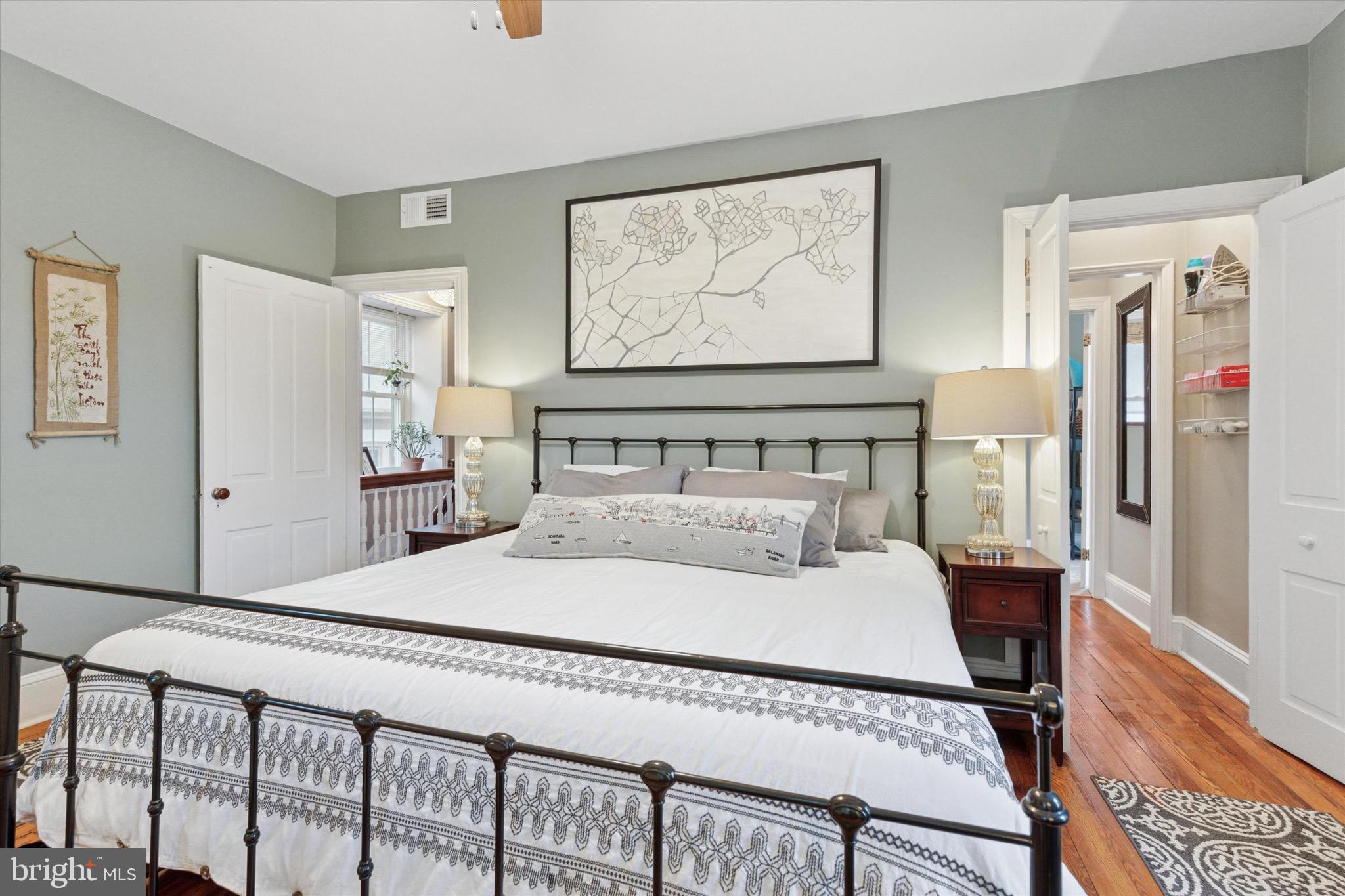 CHESTNUT HILL - Residential