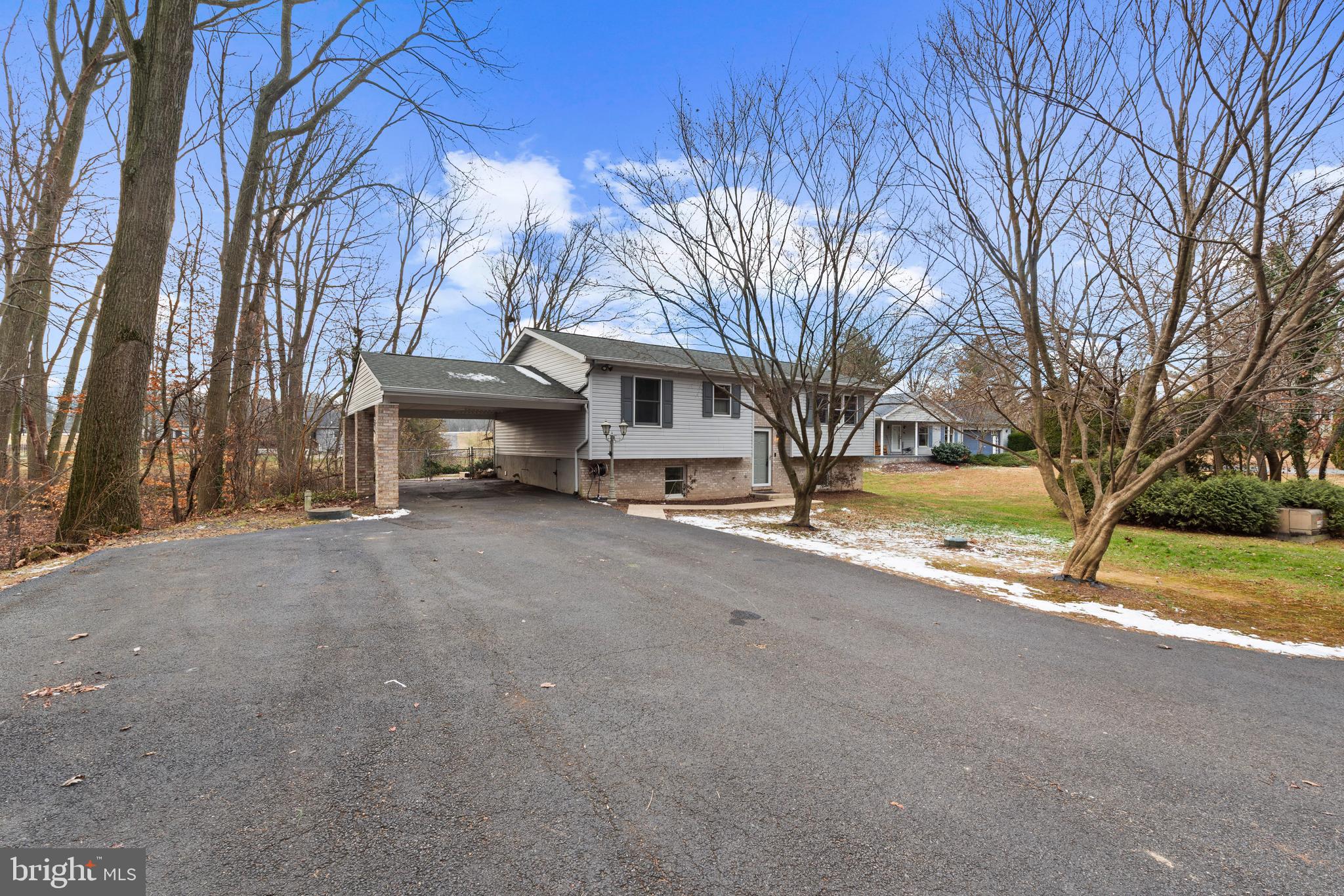 CHANTILLY MANOR - Residential