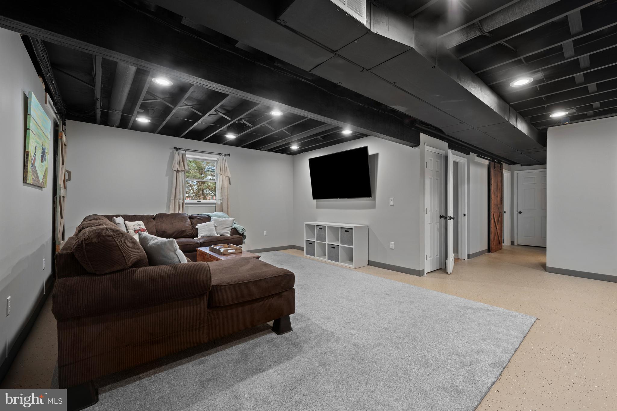 CHANTILLY MANOR - Residential