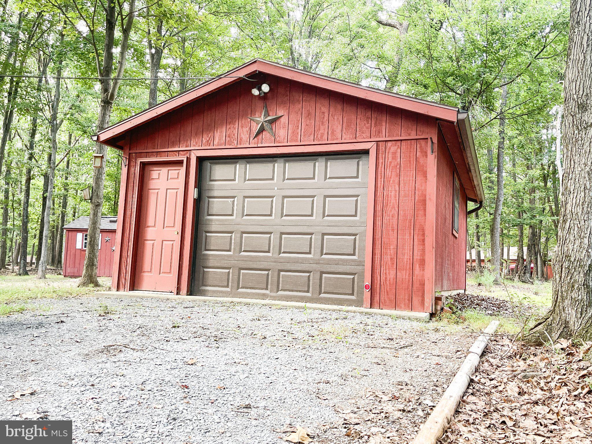 156 ONEIDA TRAIL