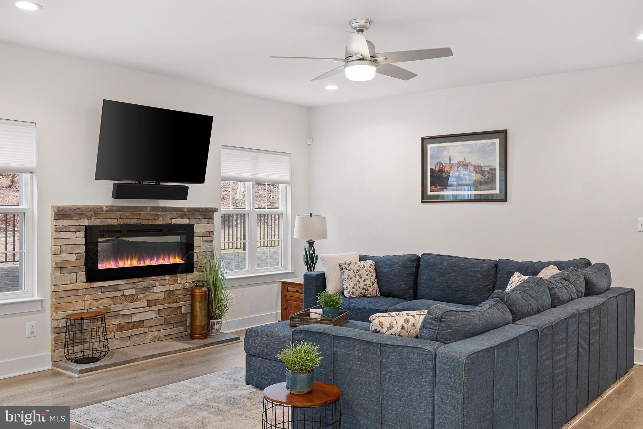 CHESAPEAKE CLUB - Residential