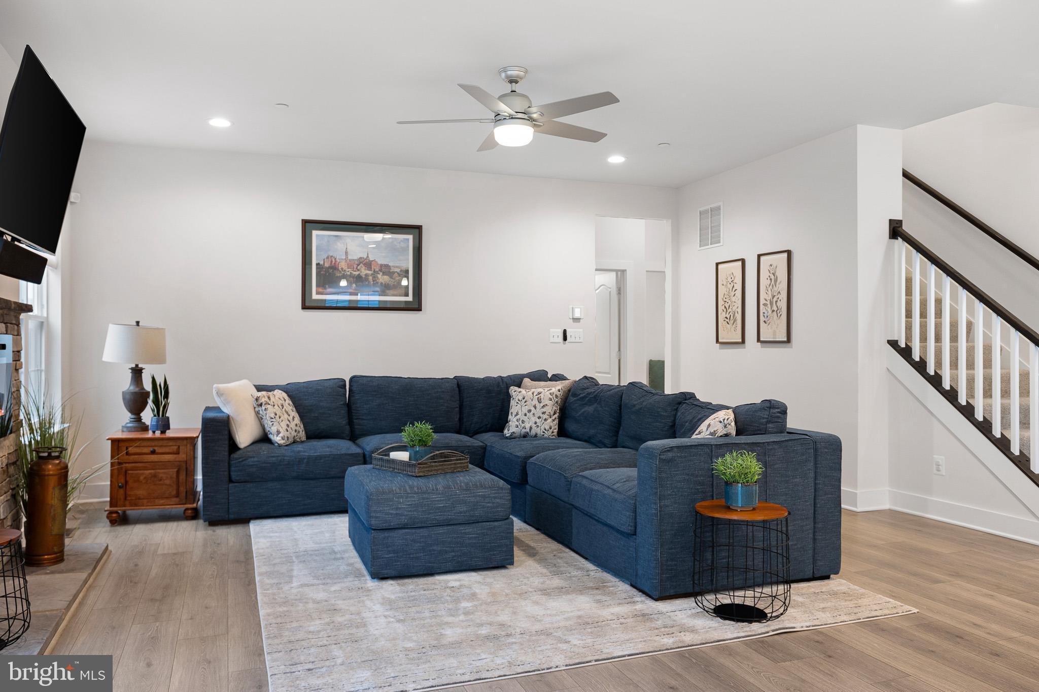 CHESAPEAKE CLUB - Residential