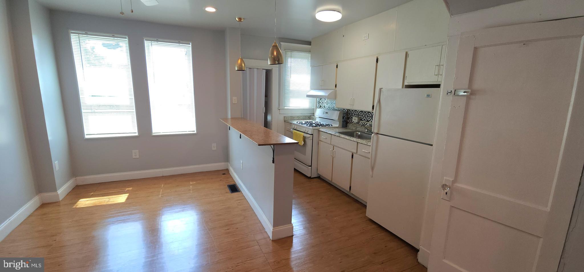 SAINT JOSEPHS - Residential Lease