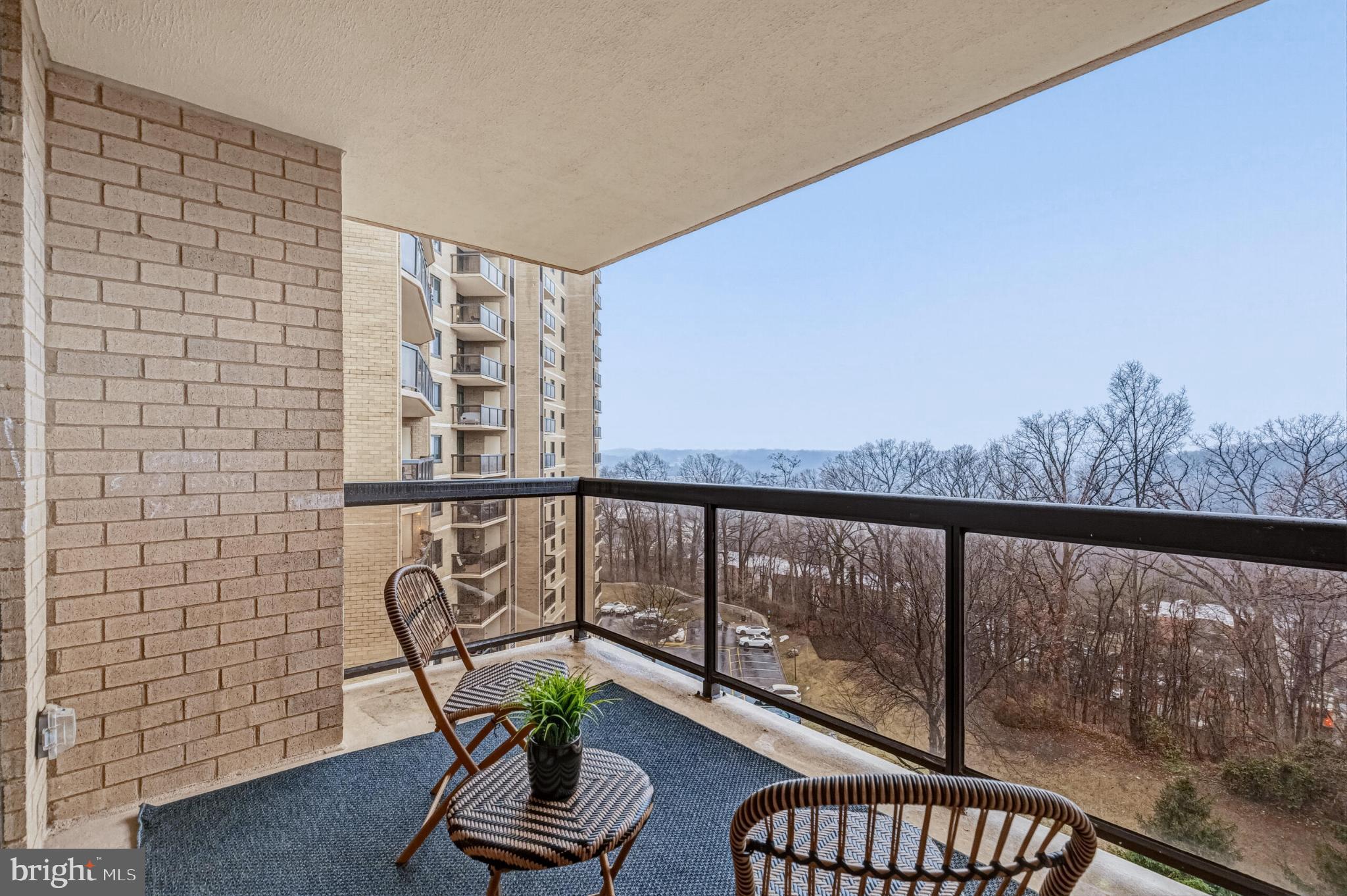 WATERGATE AT LANDMARK - Residential