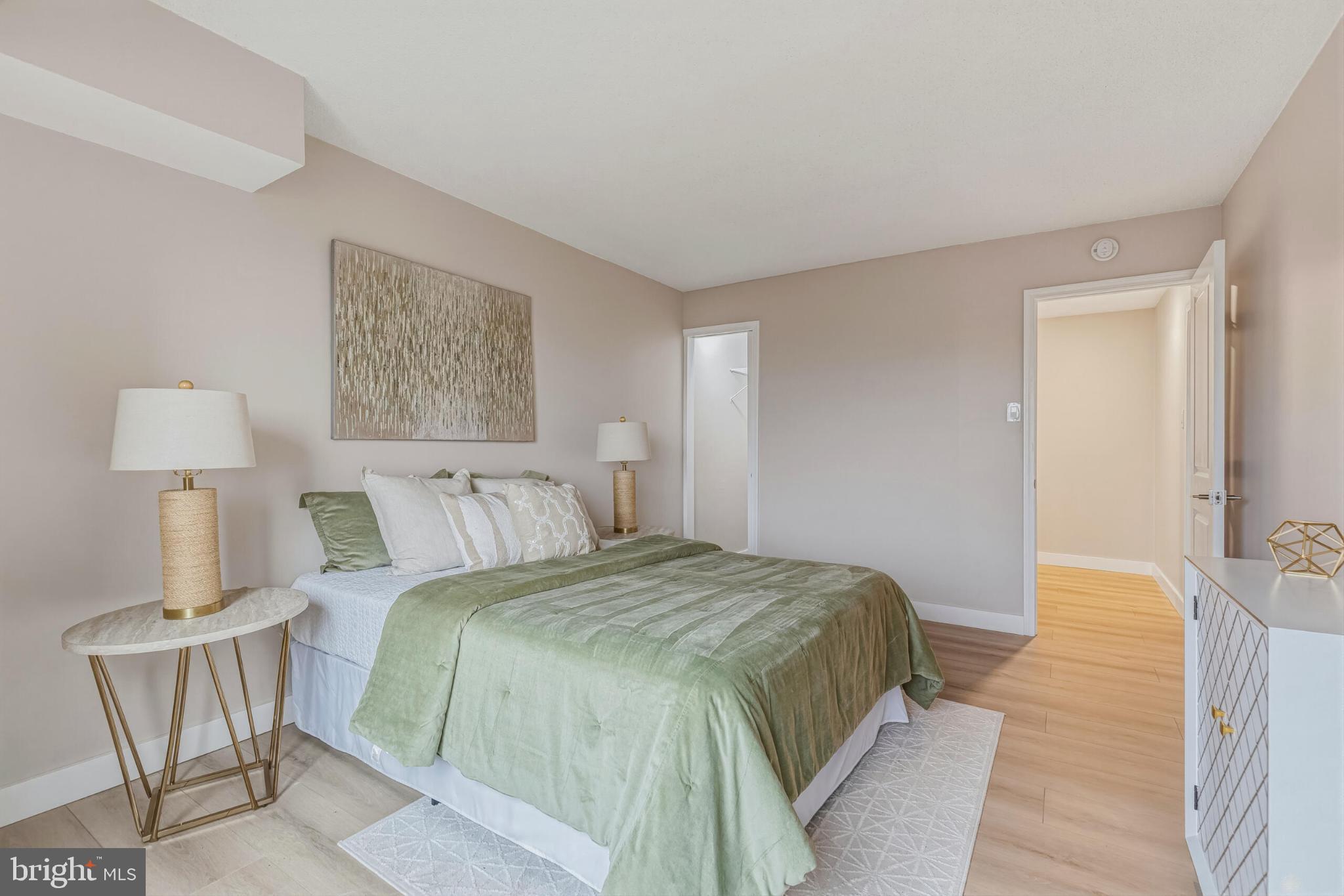 WATERGATE AT LANDMARK - Residential