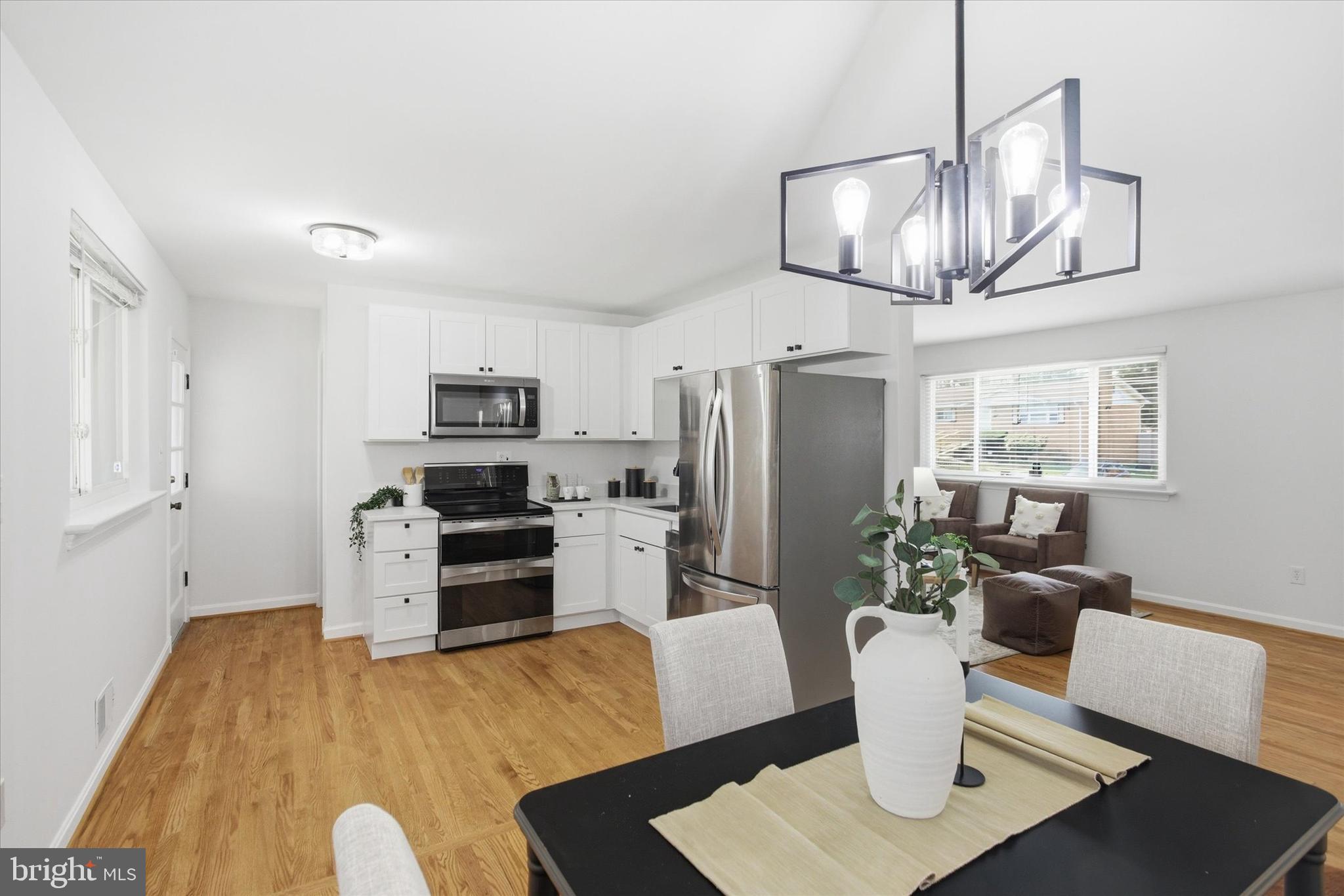 SUMMIT HALL - Residential