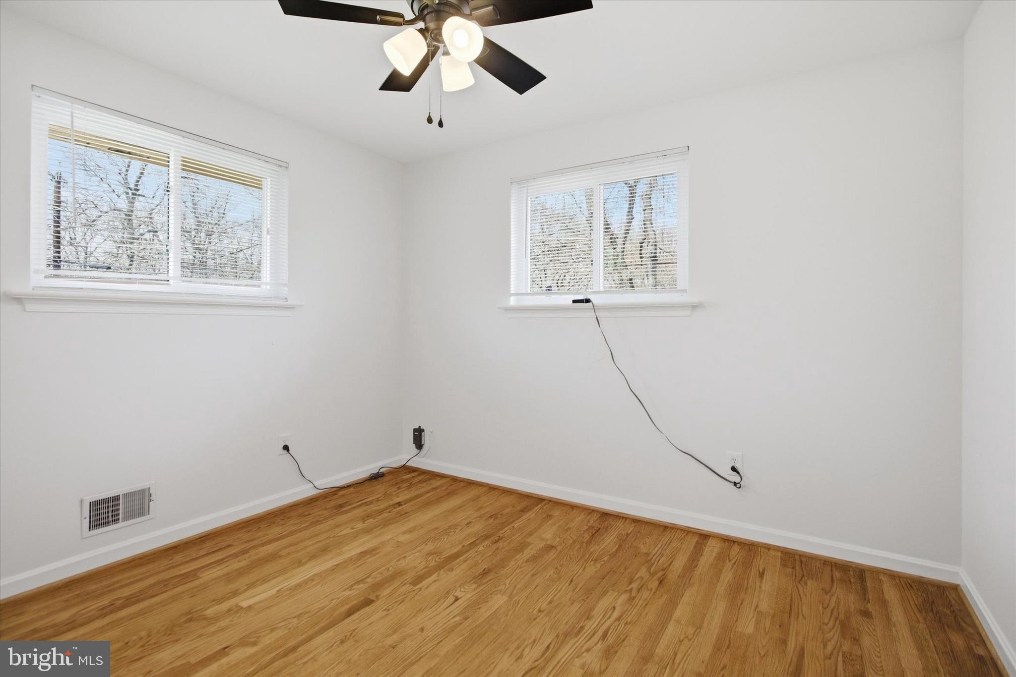 SUMMIT HALL - Residential