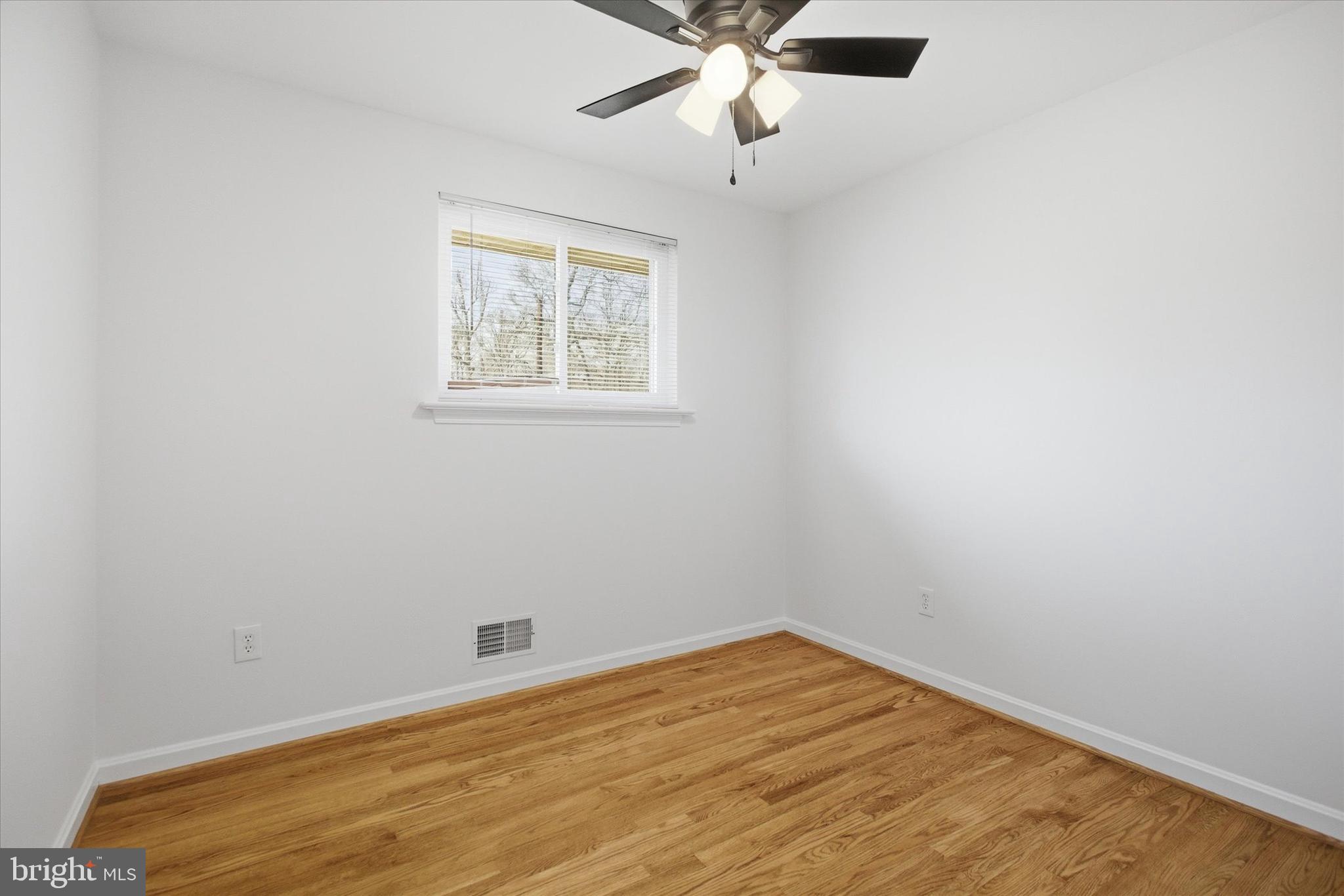 SUMMIT HALL - Residential