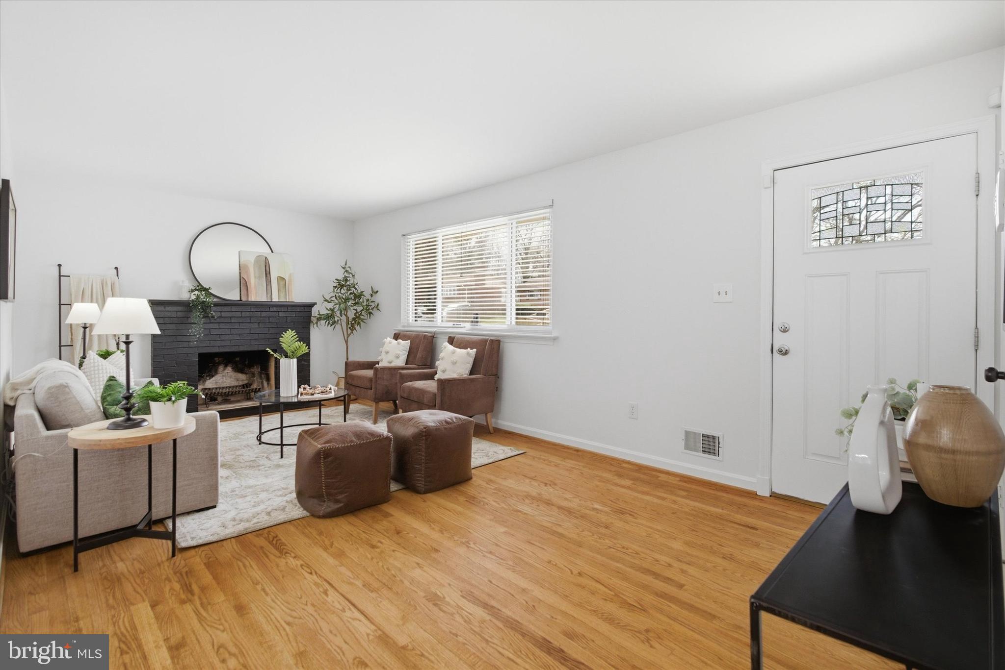 SUMMIT HALL - Residential