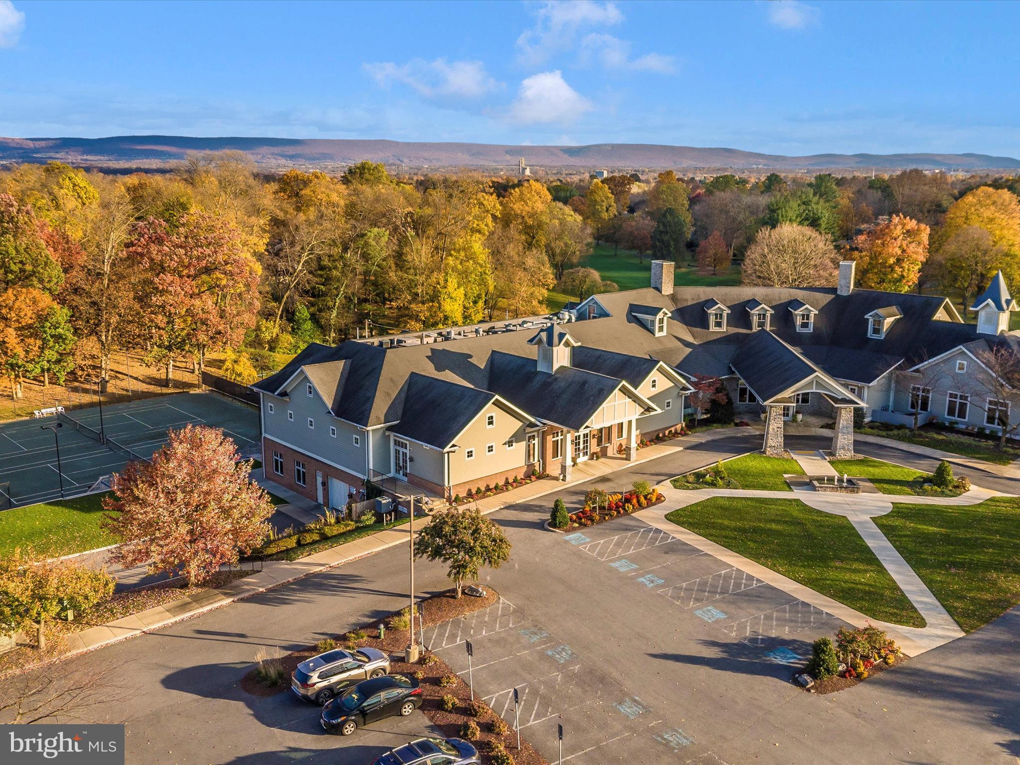 FOUNTAINHEAD MEADOWS - Residential