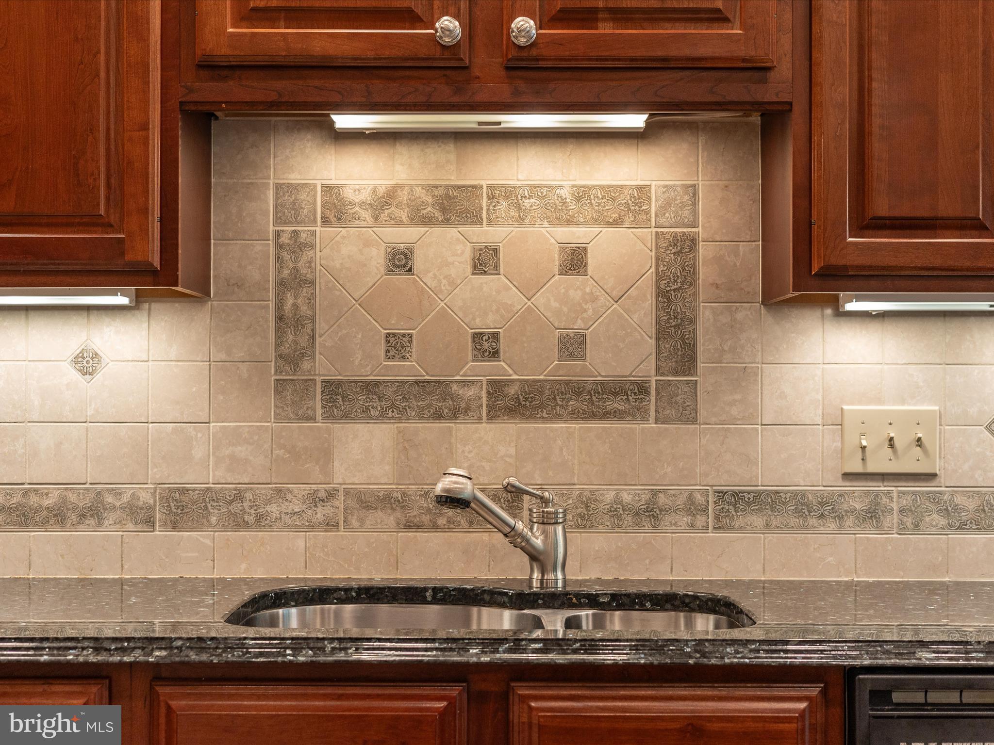 FOUNTAINHEAD MEADOWS - Residential