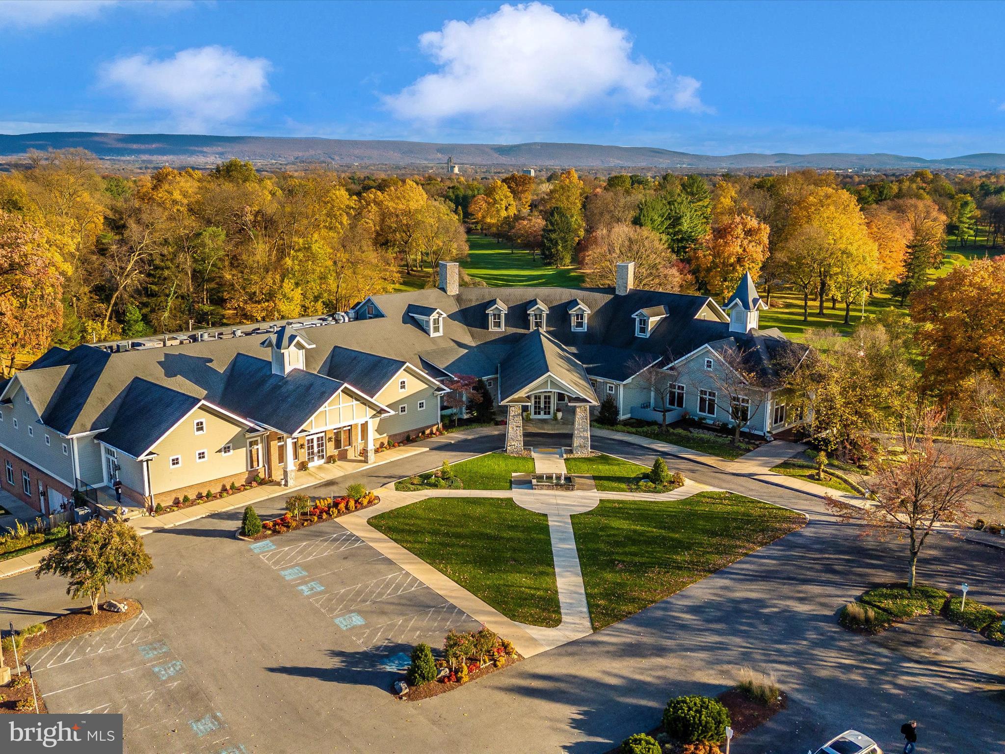 FOUNTAINHEAD MEADOWS - Residential