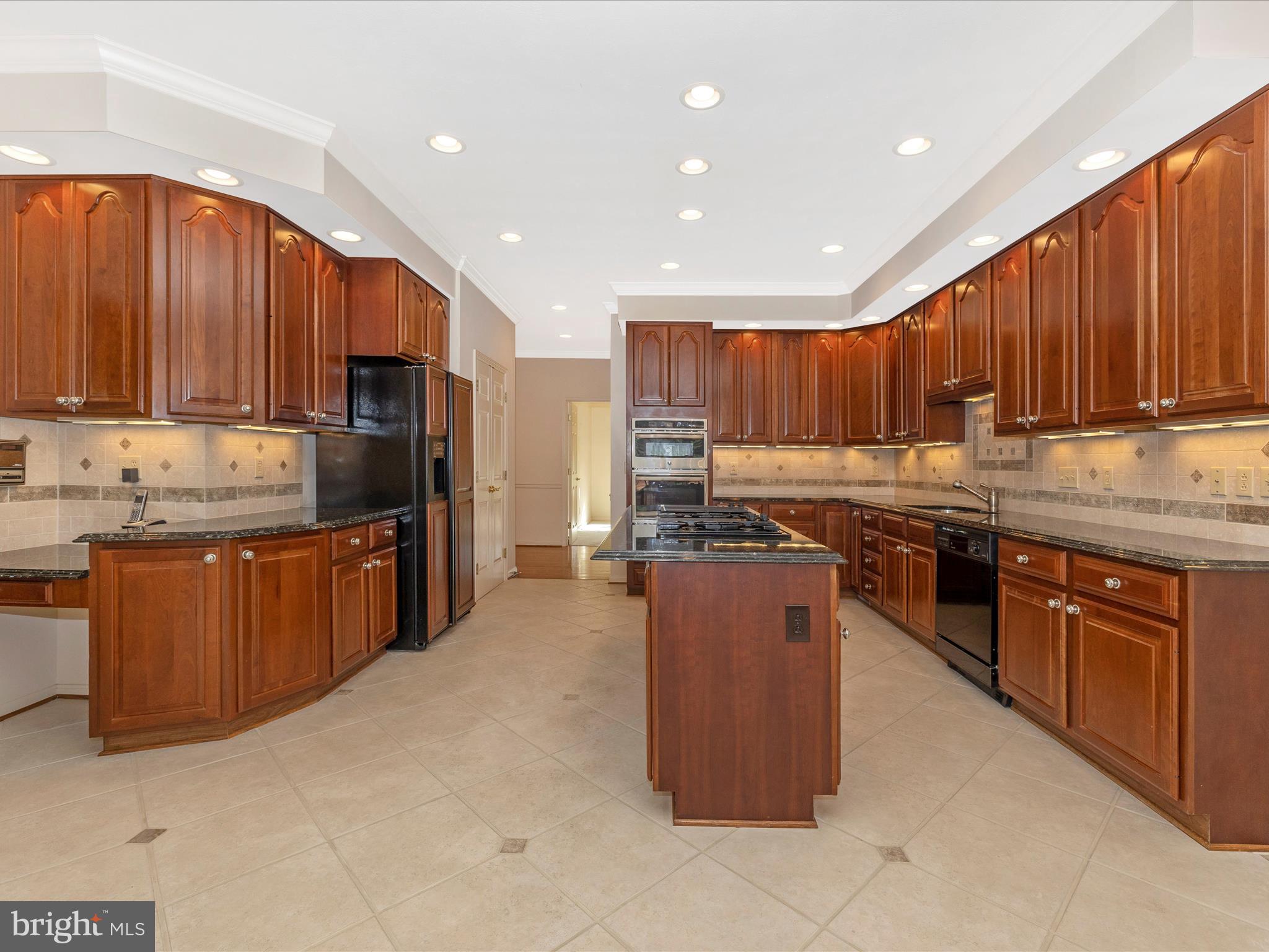 FOUNTAINHEAD MEADOWS - Residential