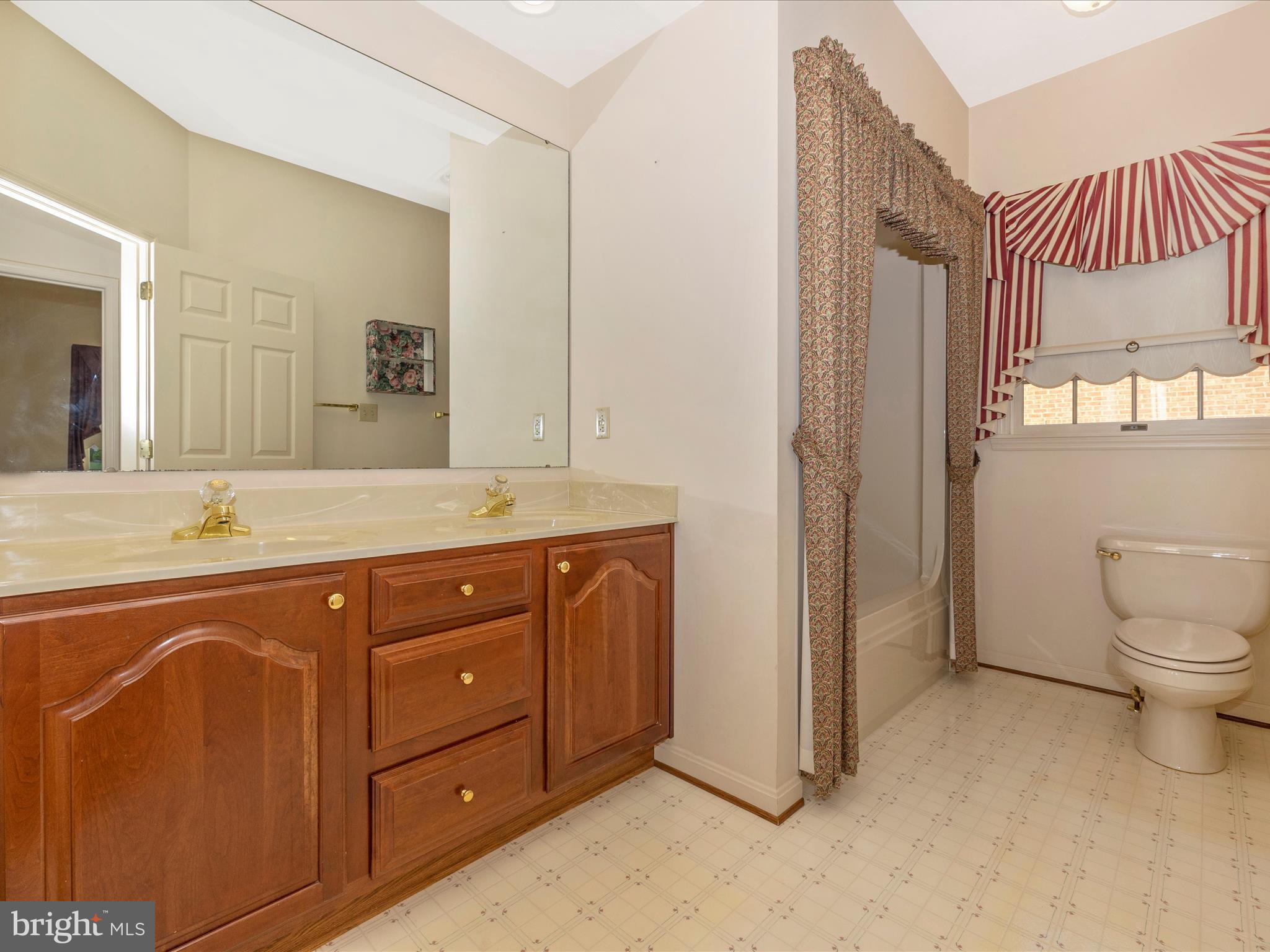 FOUNTAINHEAD MEADOWS - Residential