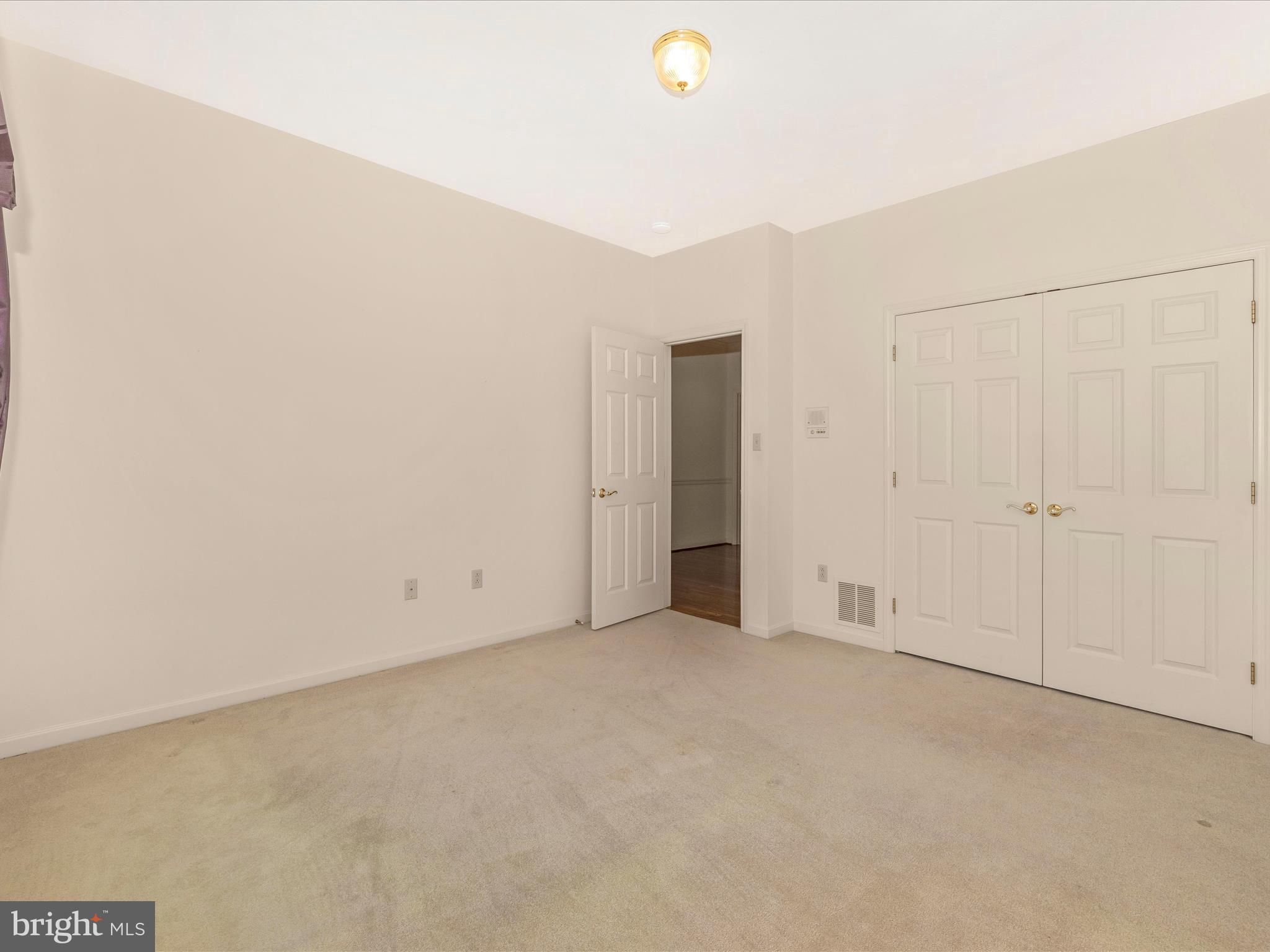 FOUNTAINHEAD MEADOWS - Residential