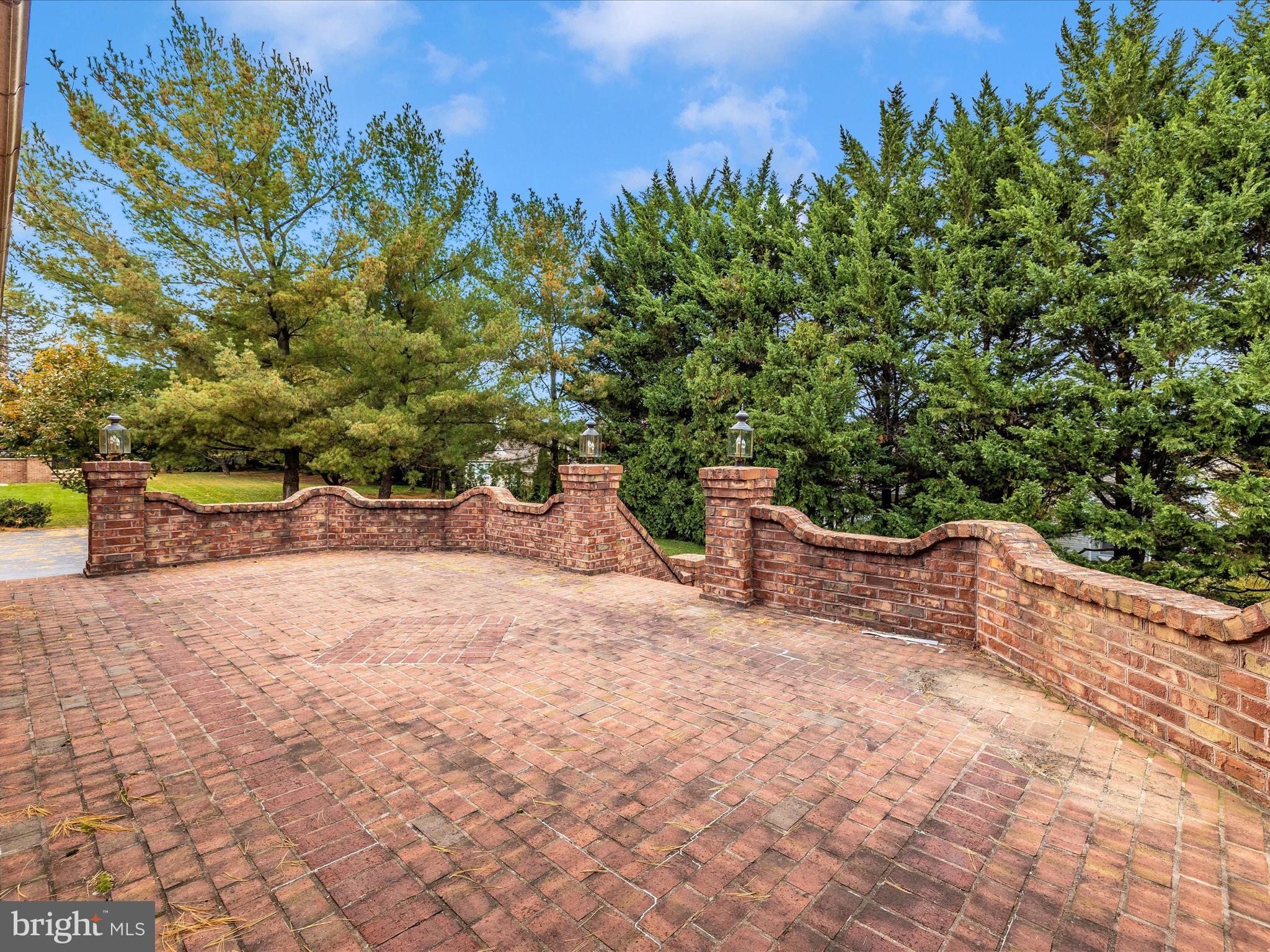 FOUNTAINHEAD MEADOWS - Residential