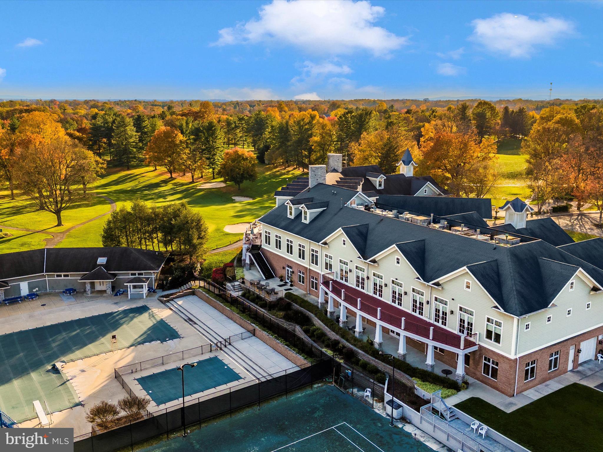 FOUNTAINHEAD MEADOWS - Residential